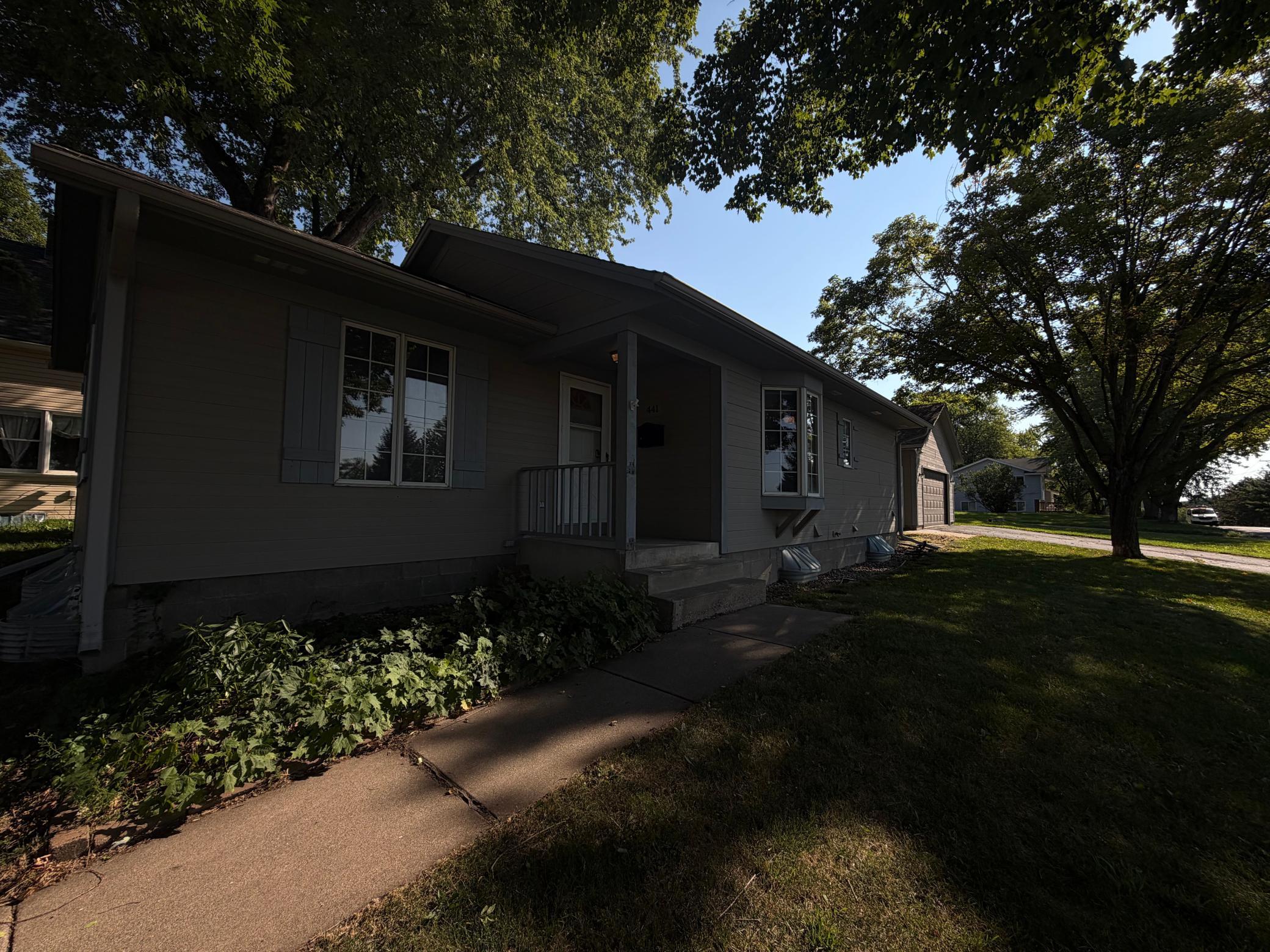 main property photo 13