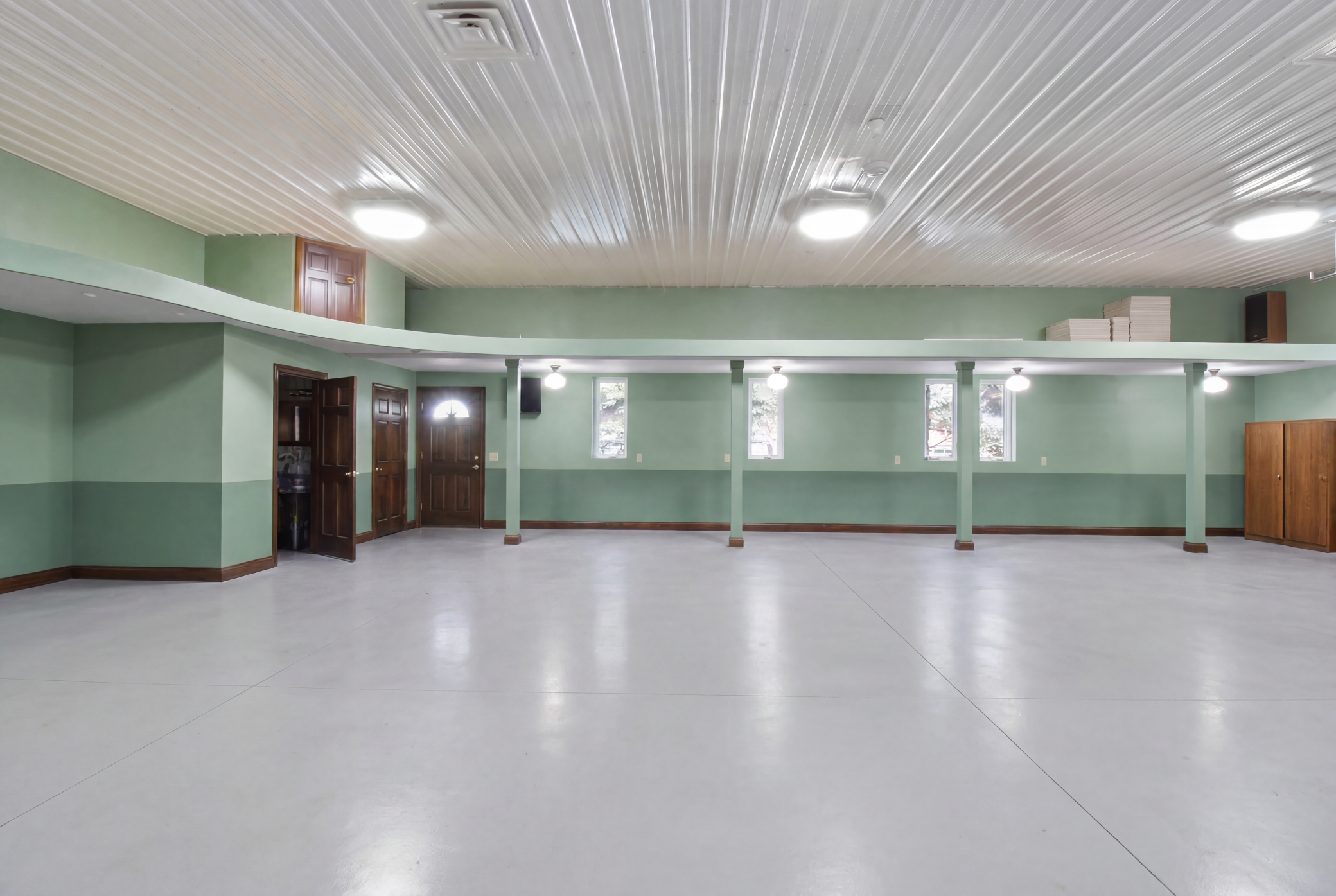 main property photo 29
