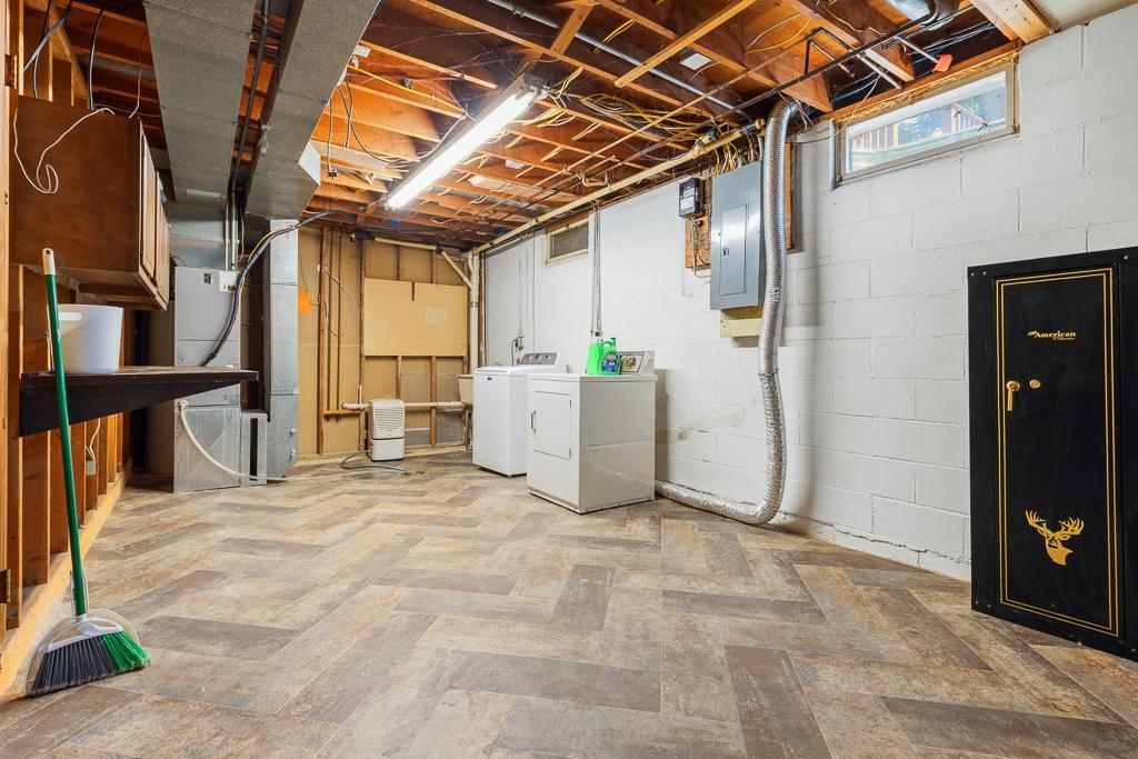 main property photo 48
