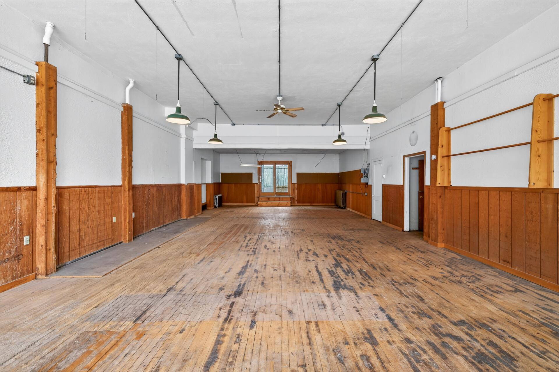 main property photo 12