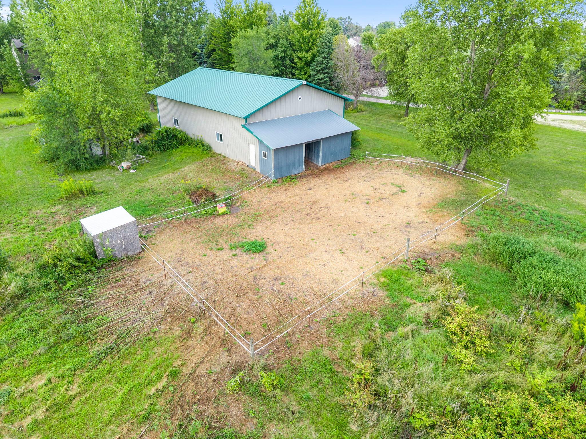 main property photo 75