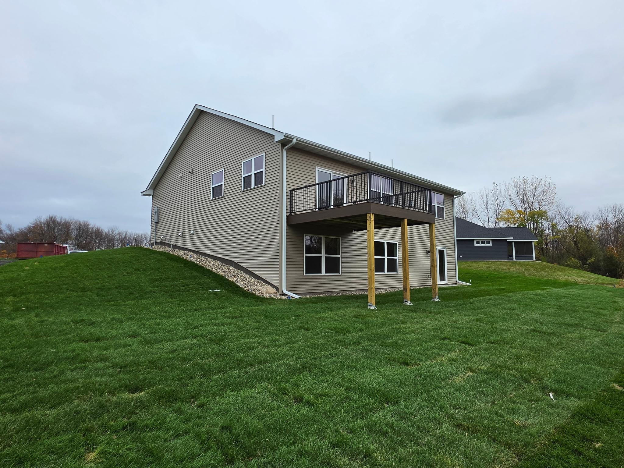 main property photo 30