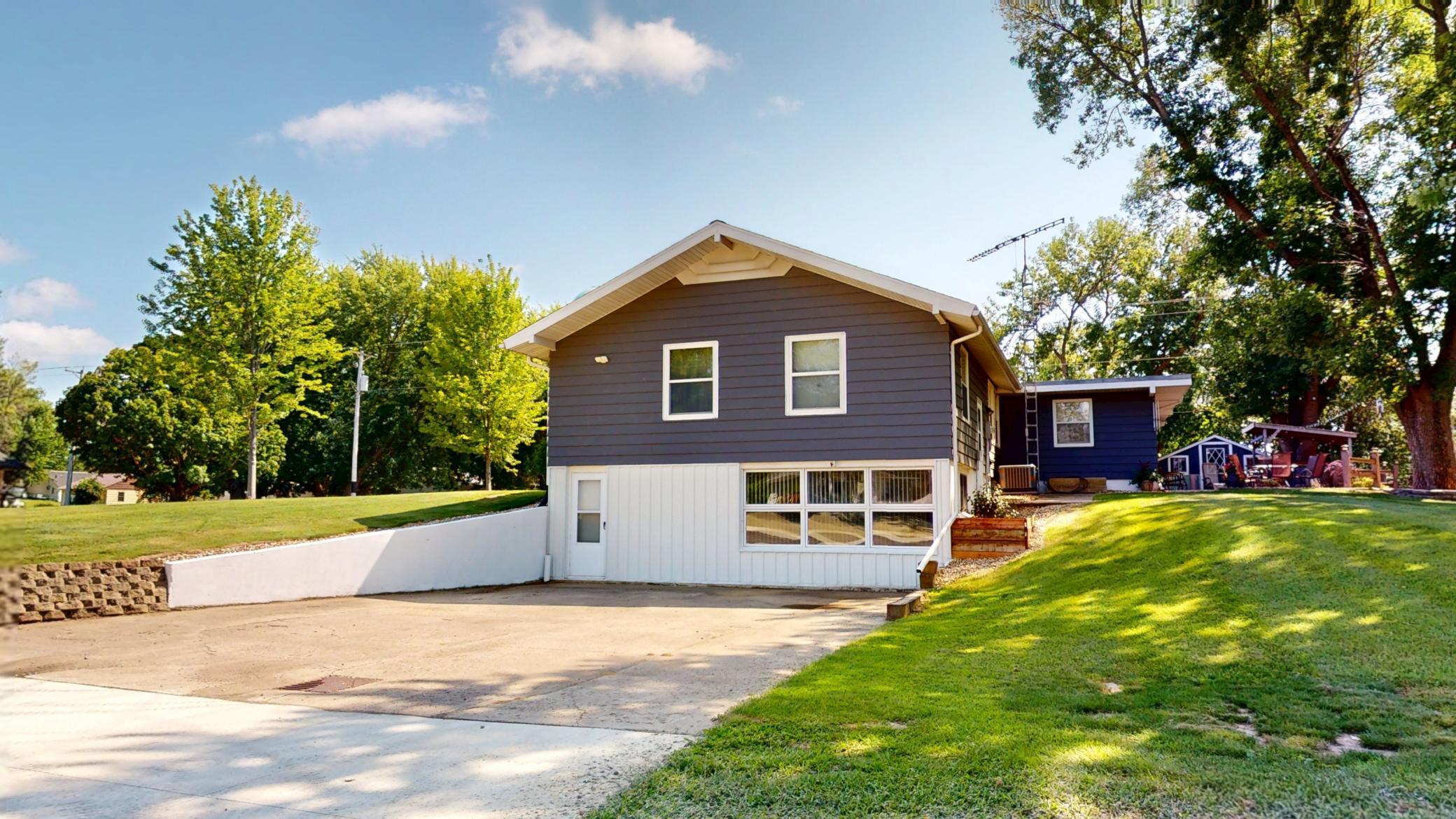 main property photo 41