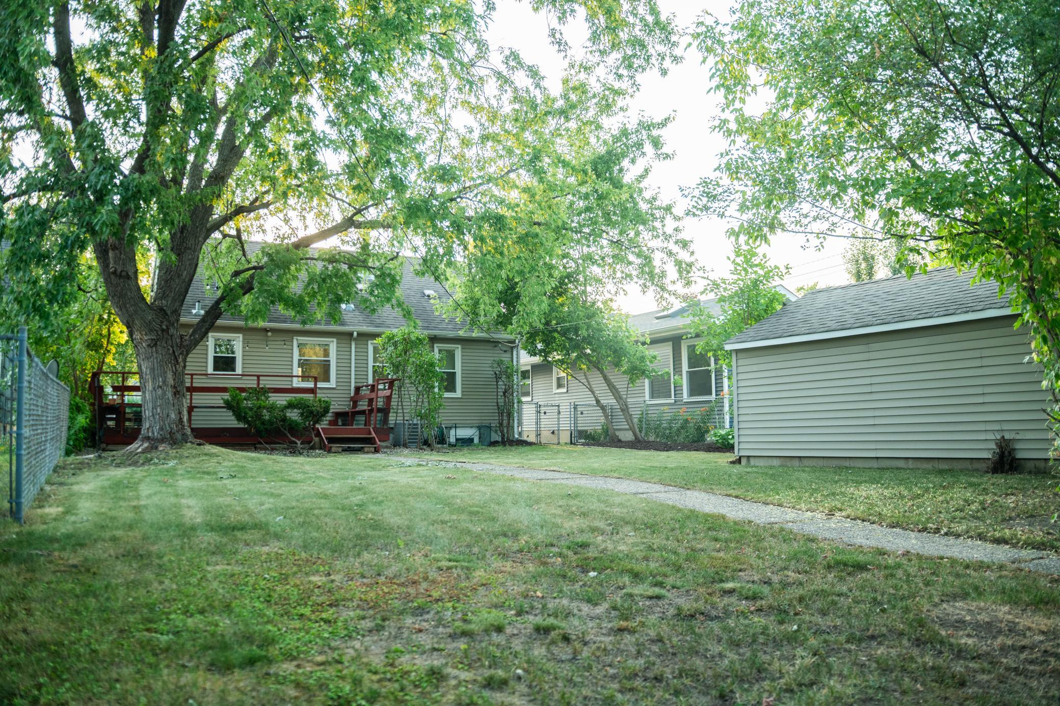 main property photo 29