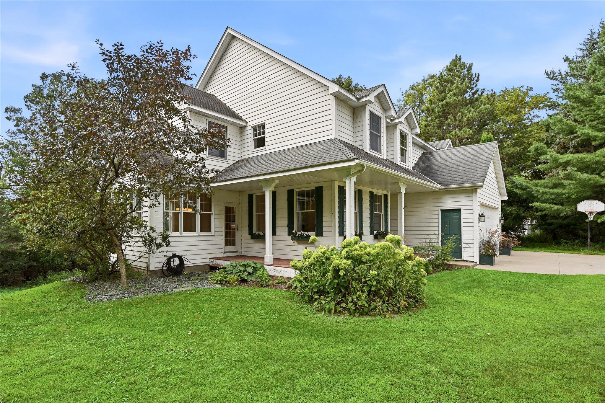 main property photo 41