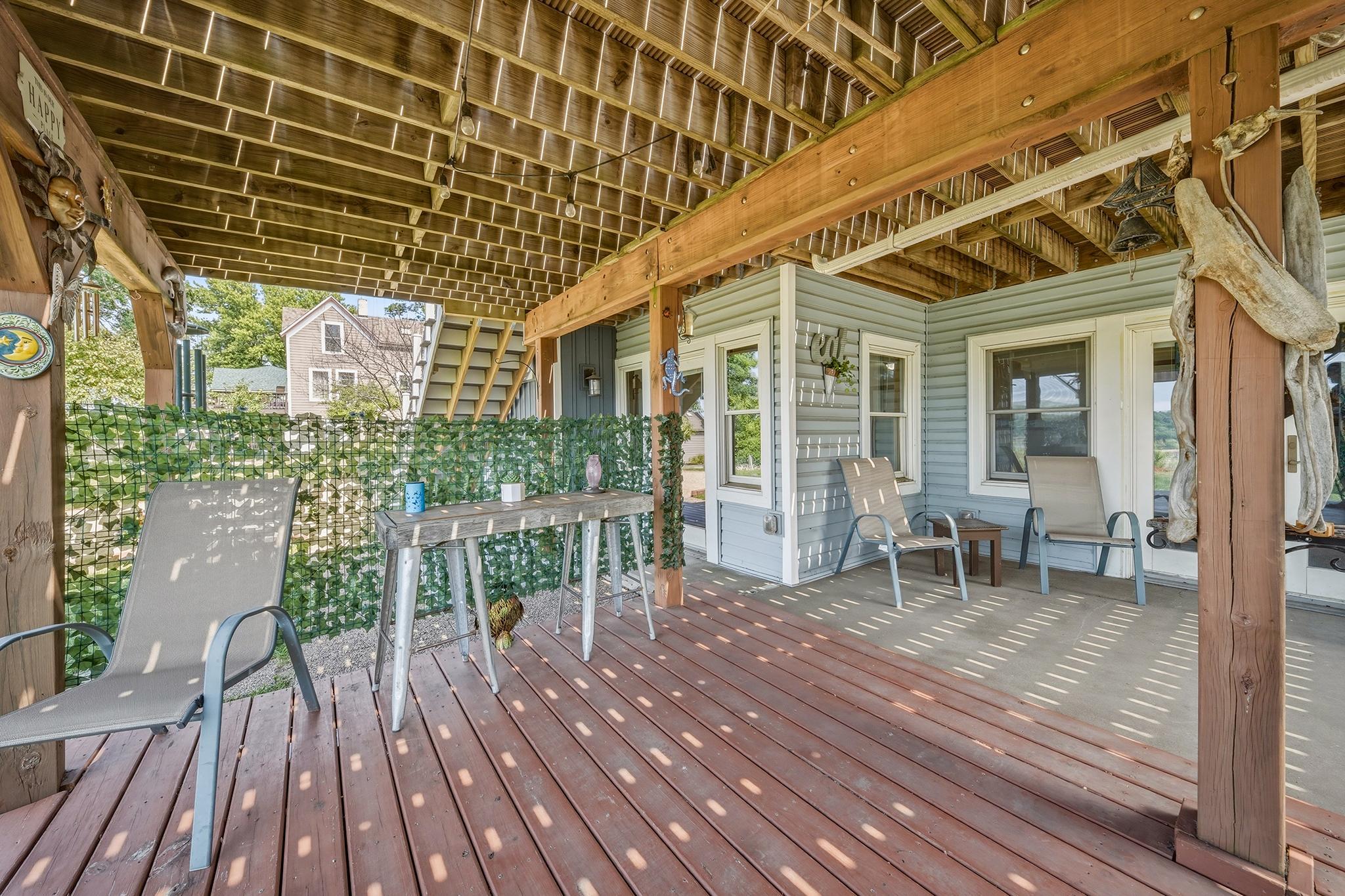 main property photo 50