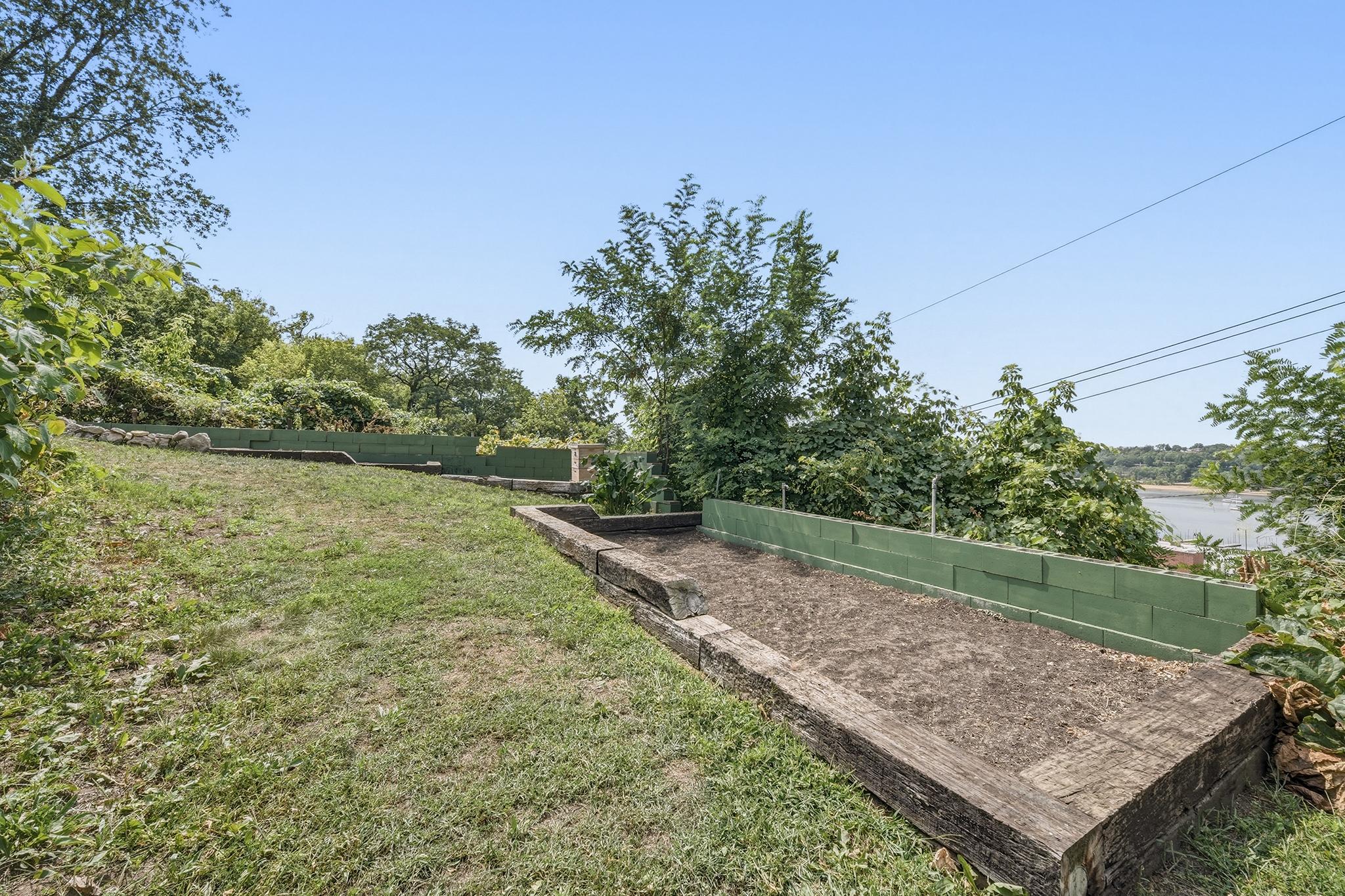 main property photo 64