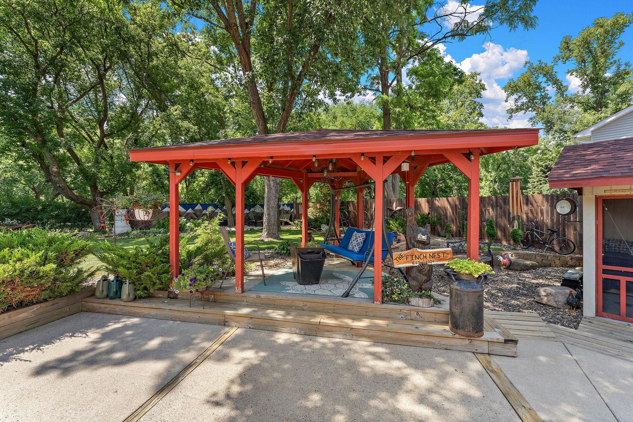 main property photo 39