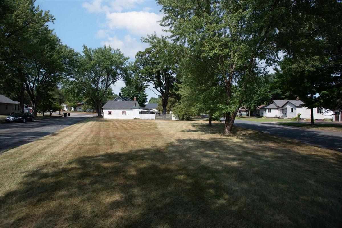 main property photo 45