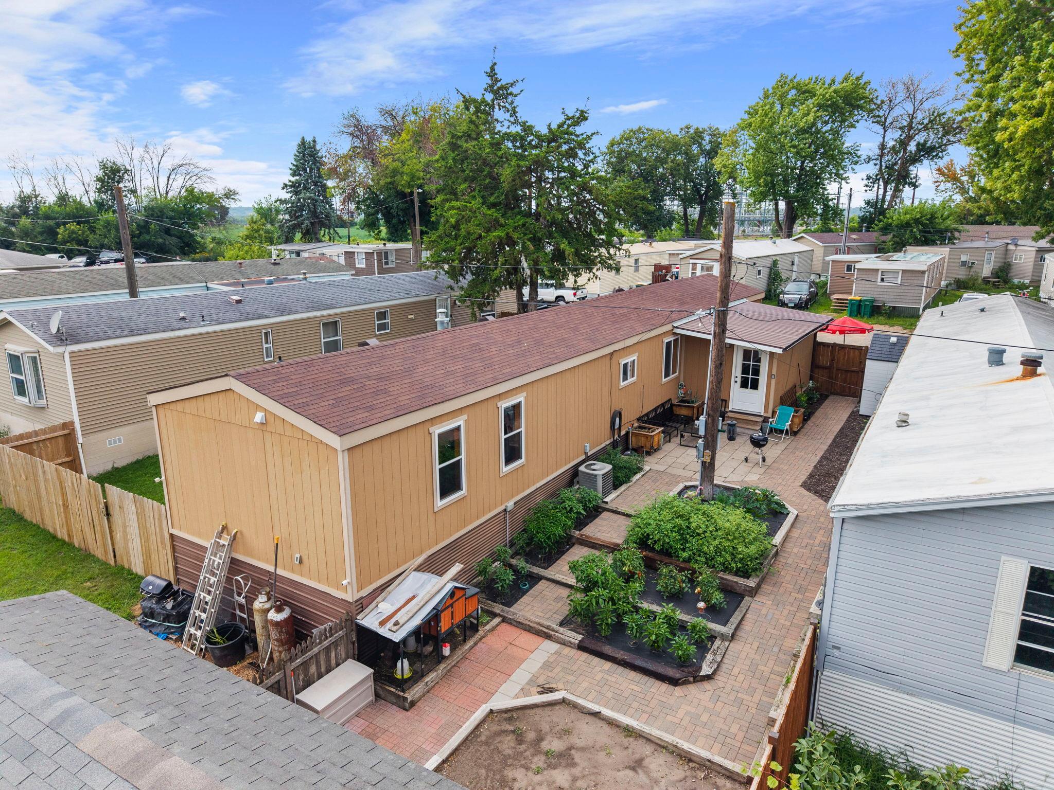 main property photo 41