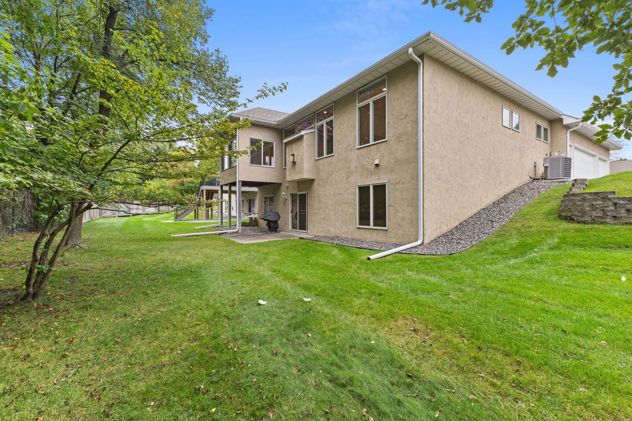 main property photo 39
