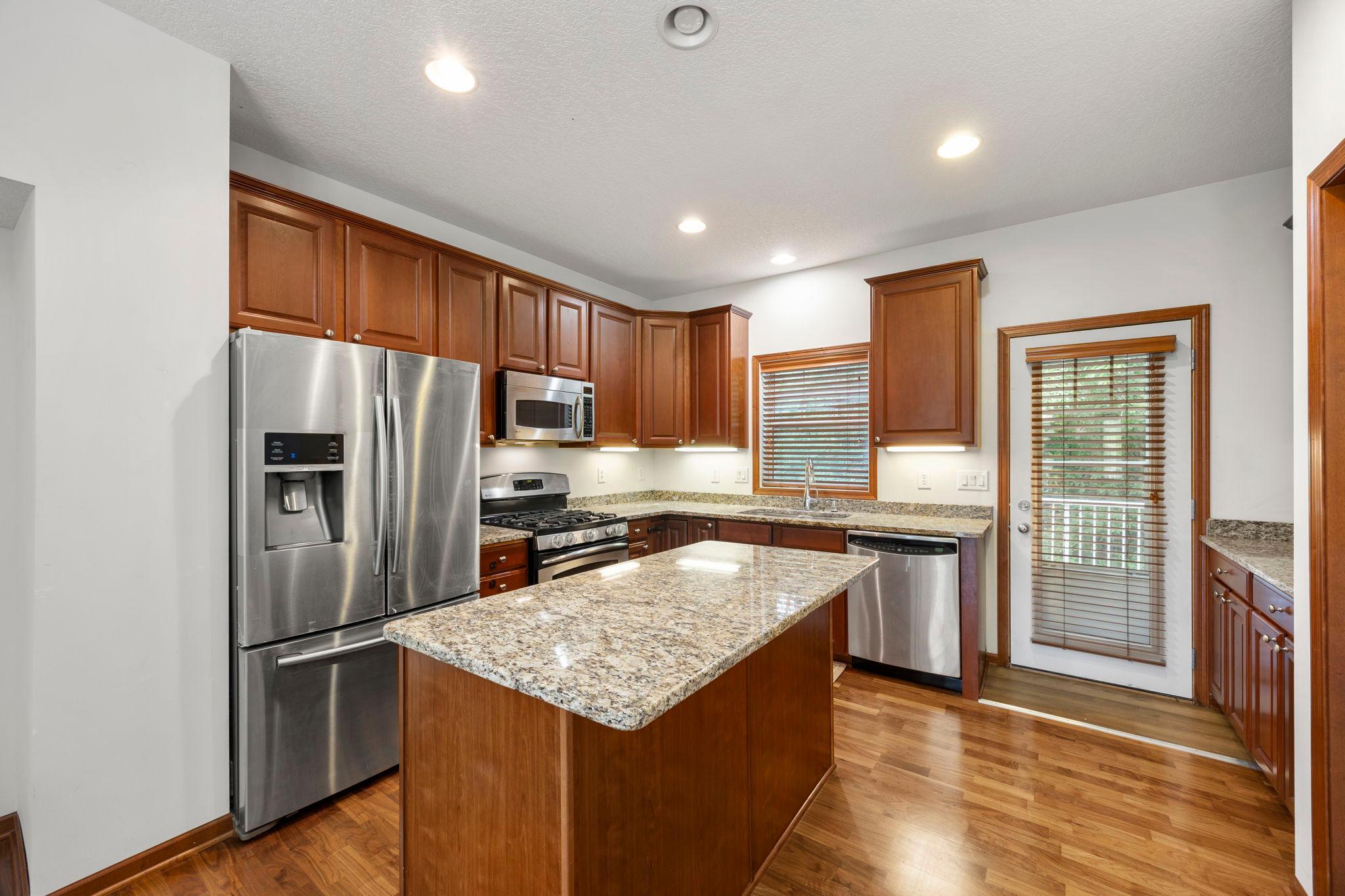 main property photo 29