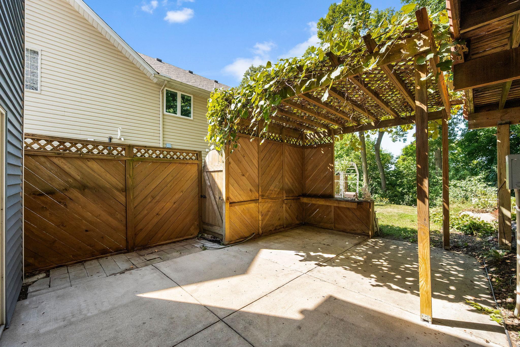 main property photo 43