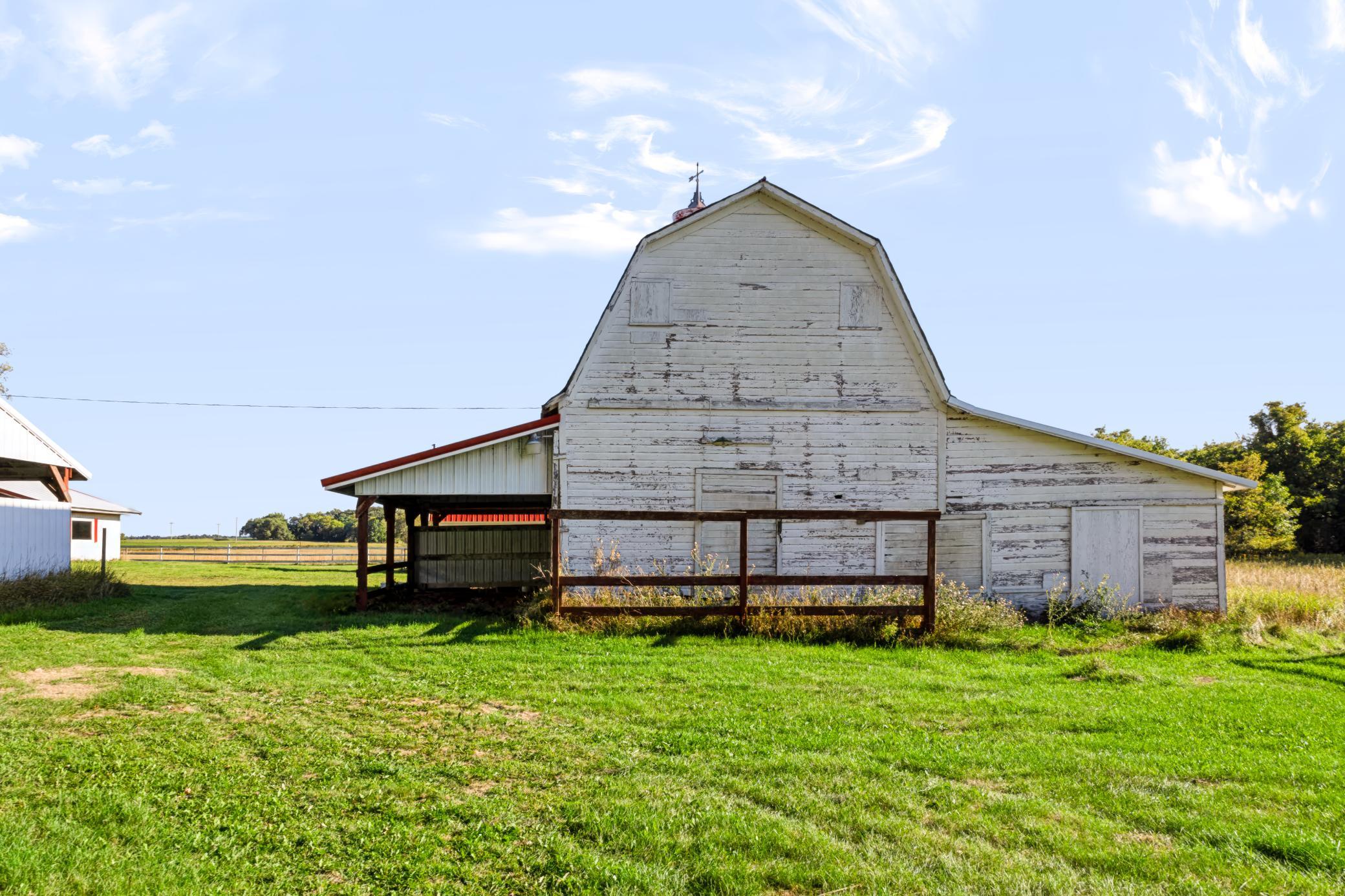 main property photo 19