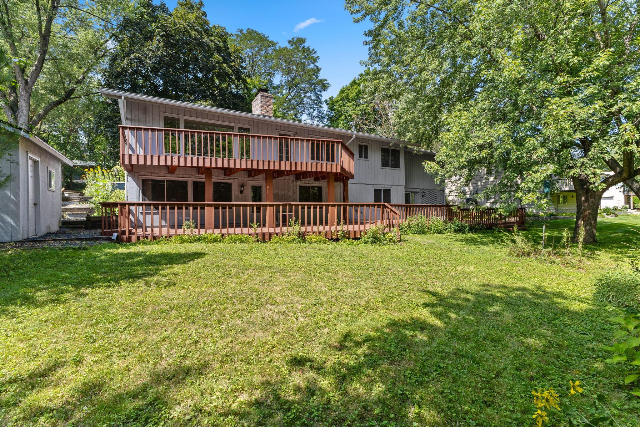 main property photo 25