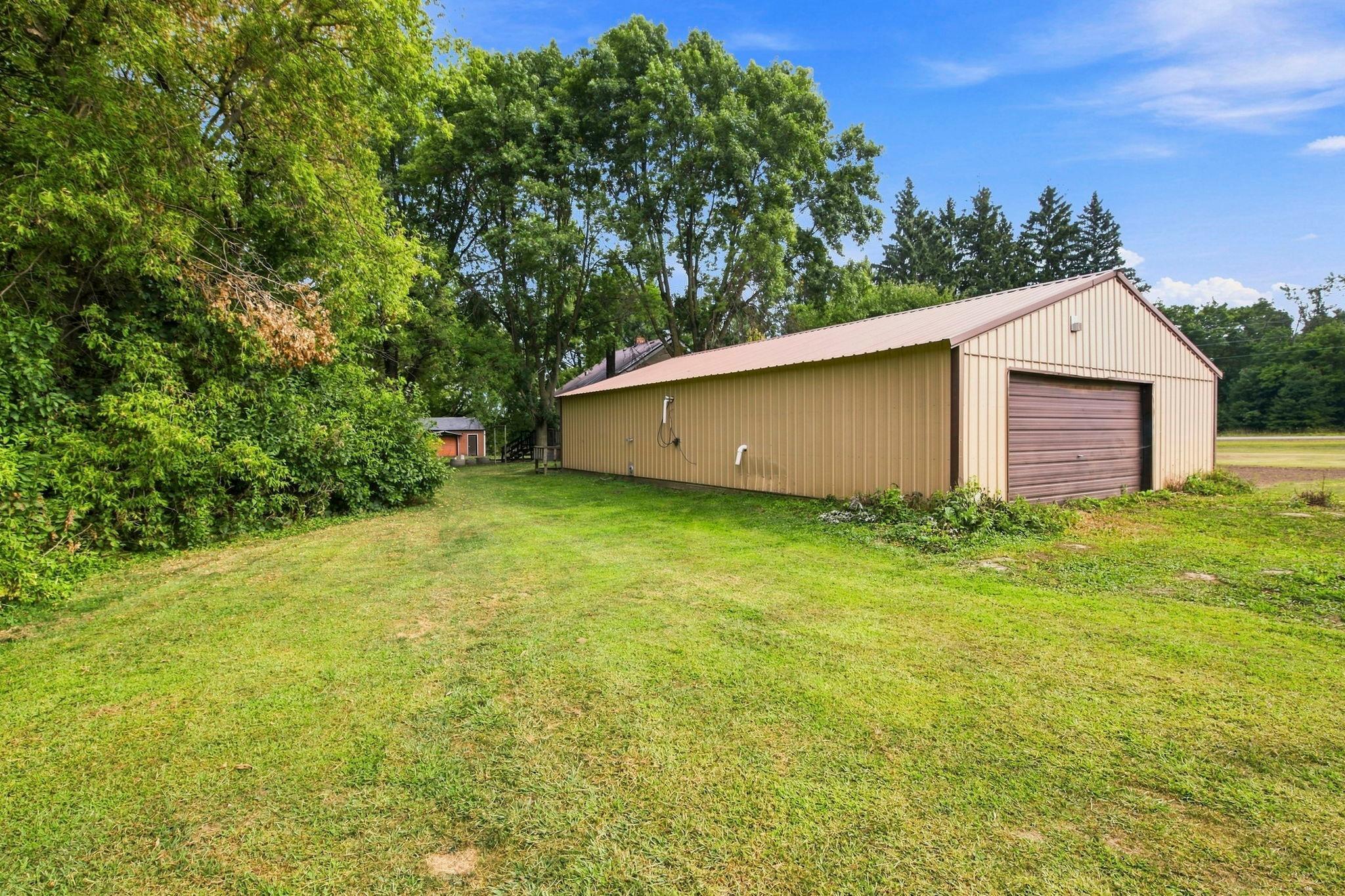 main property photo 30