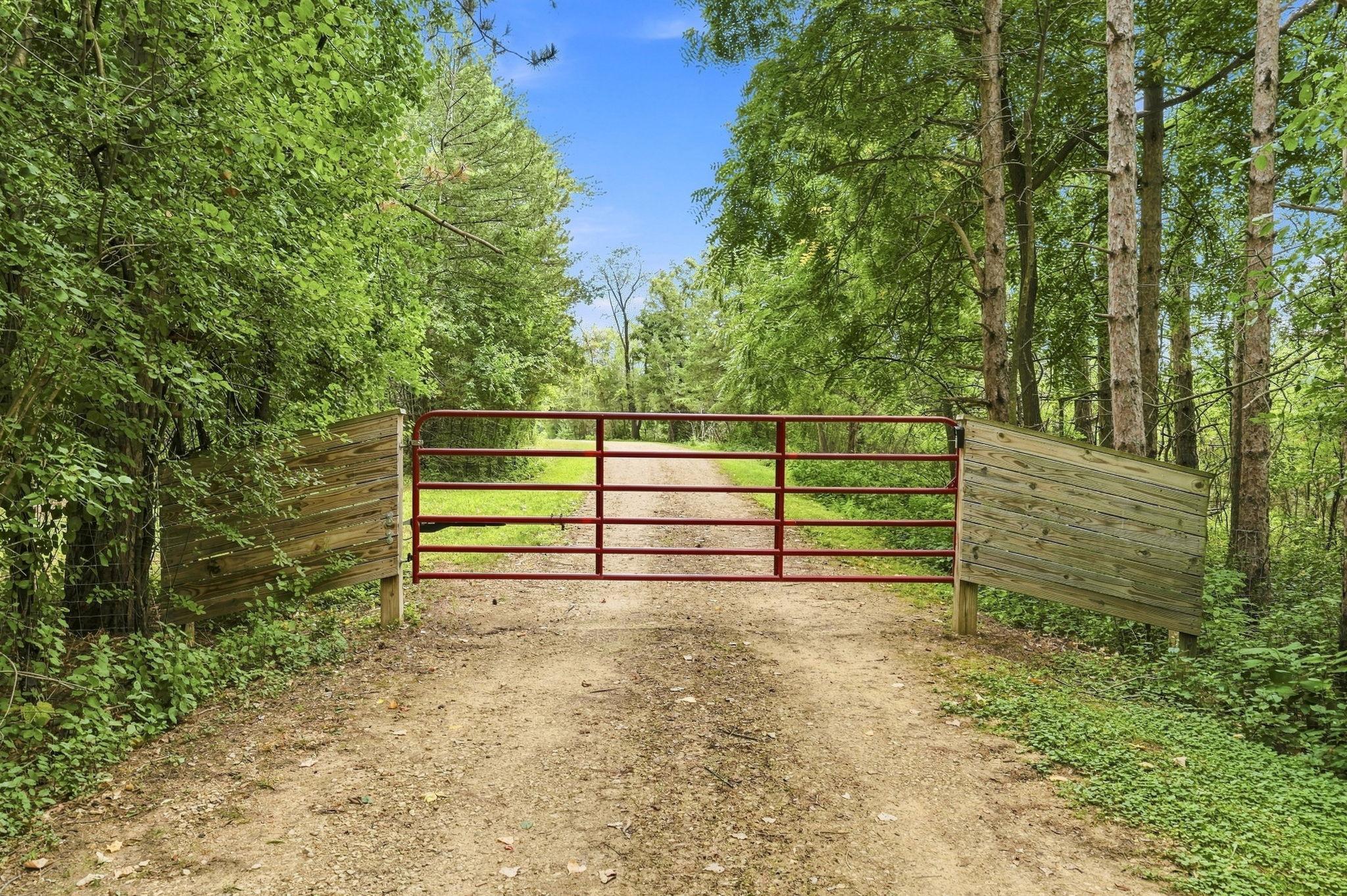 main property photo 32