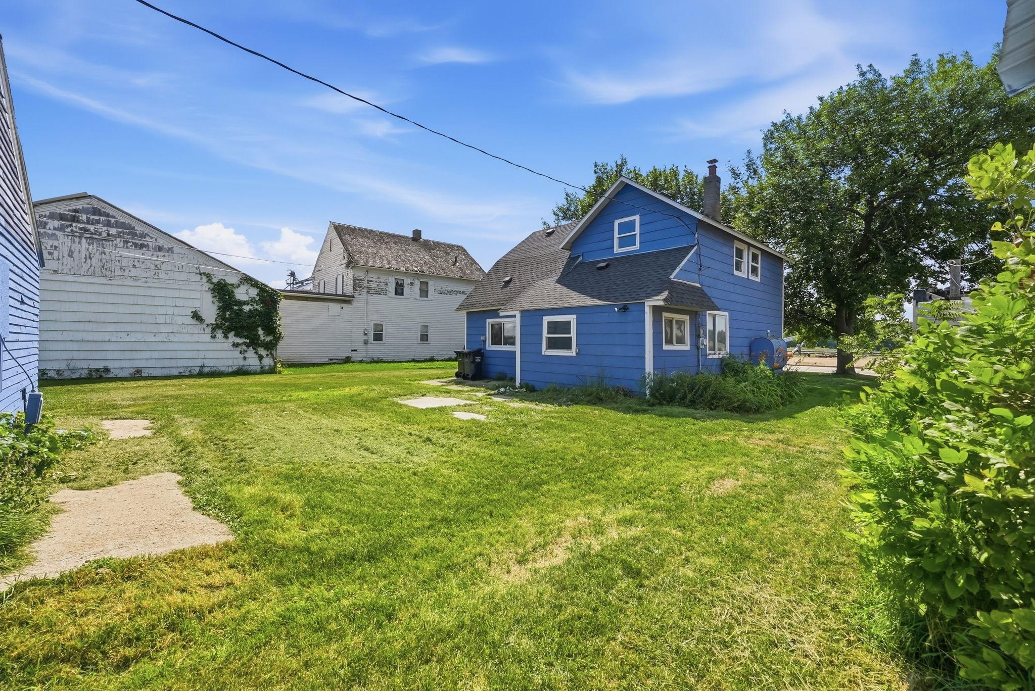 main property photo 22