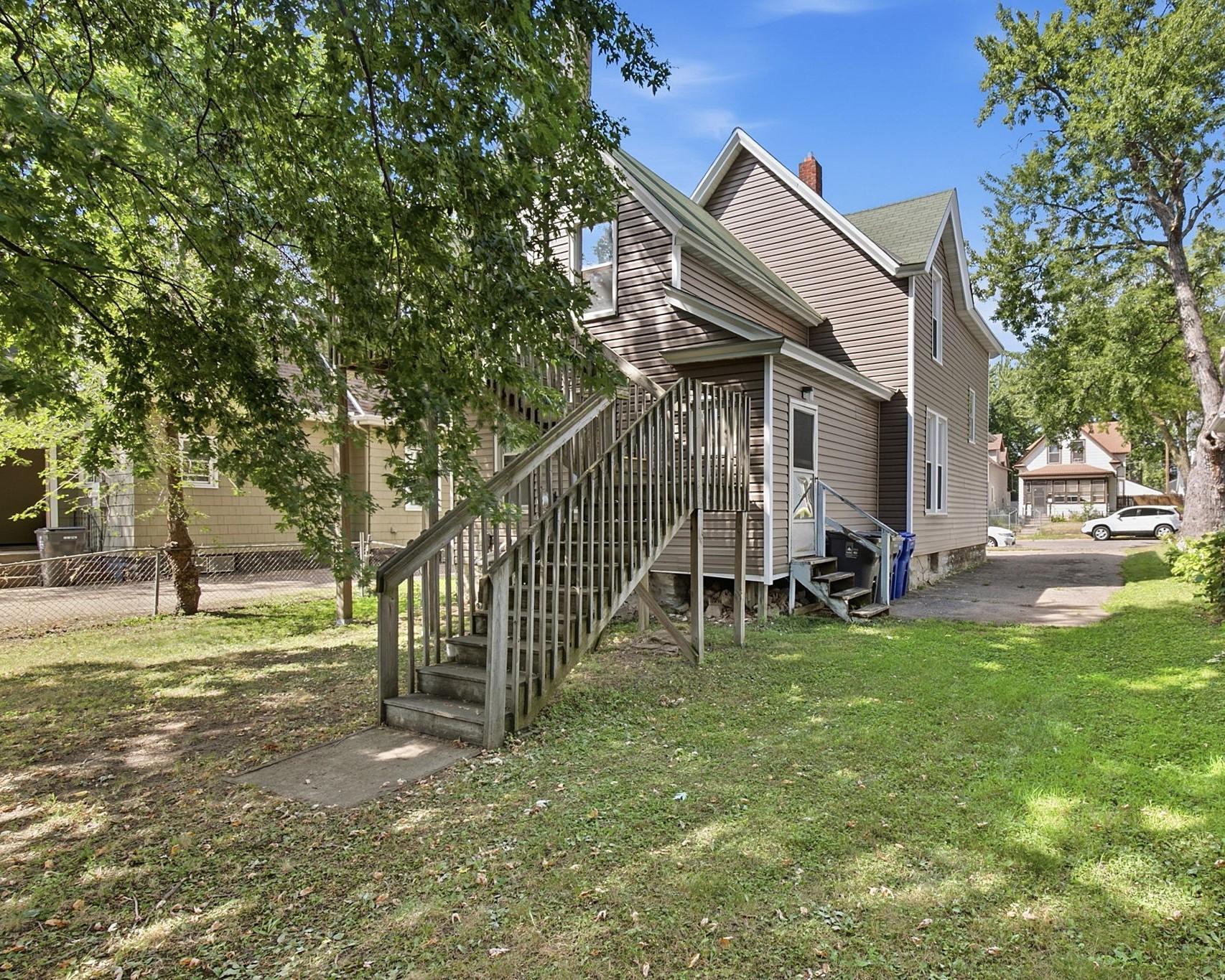 main property photo 37