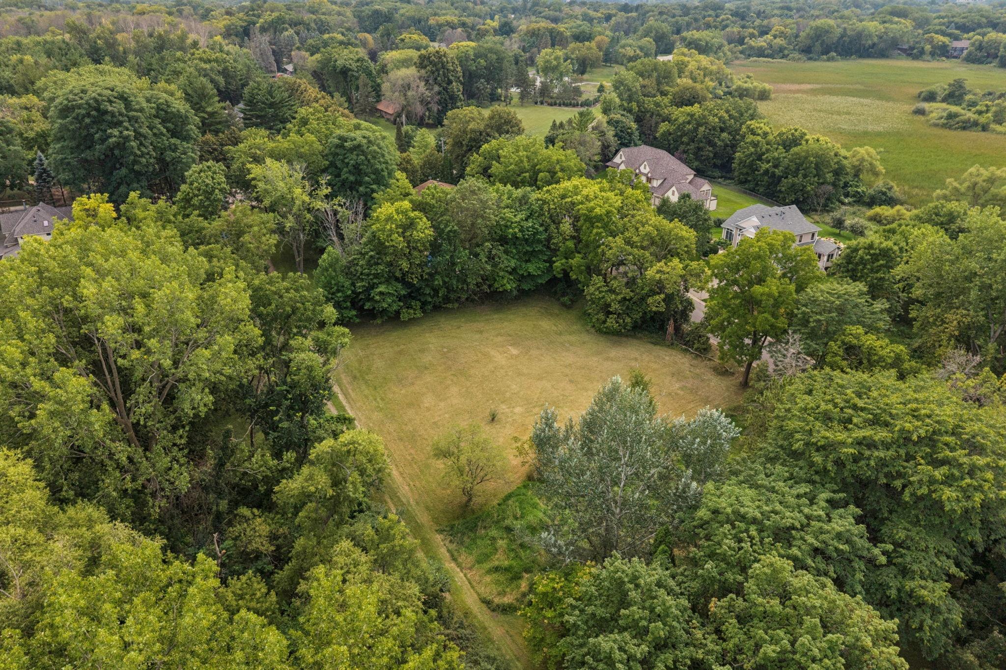 main property photo 19