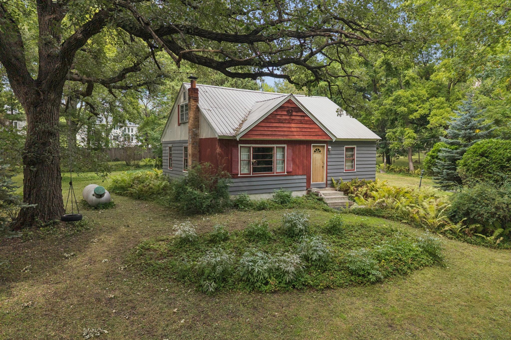 main property photo 44