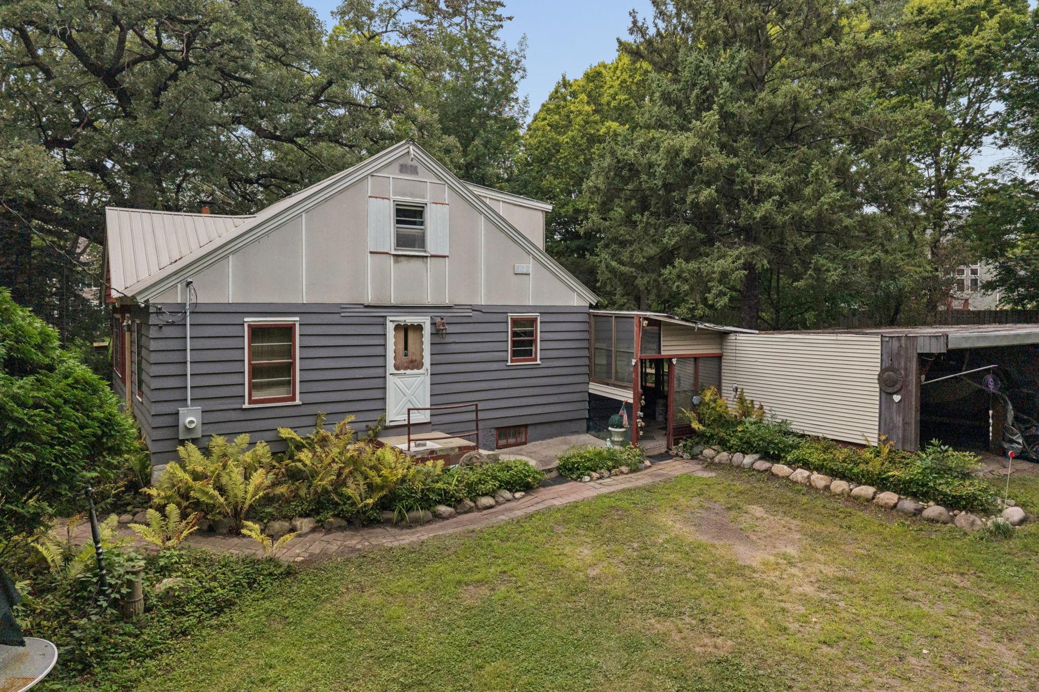 main property photo 47