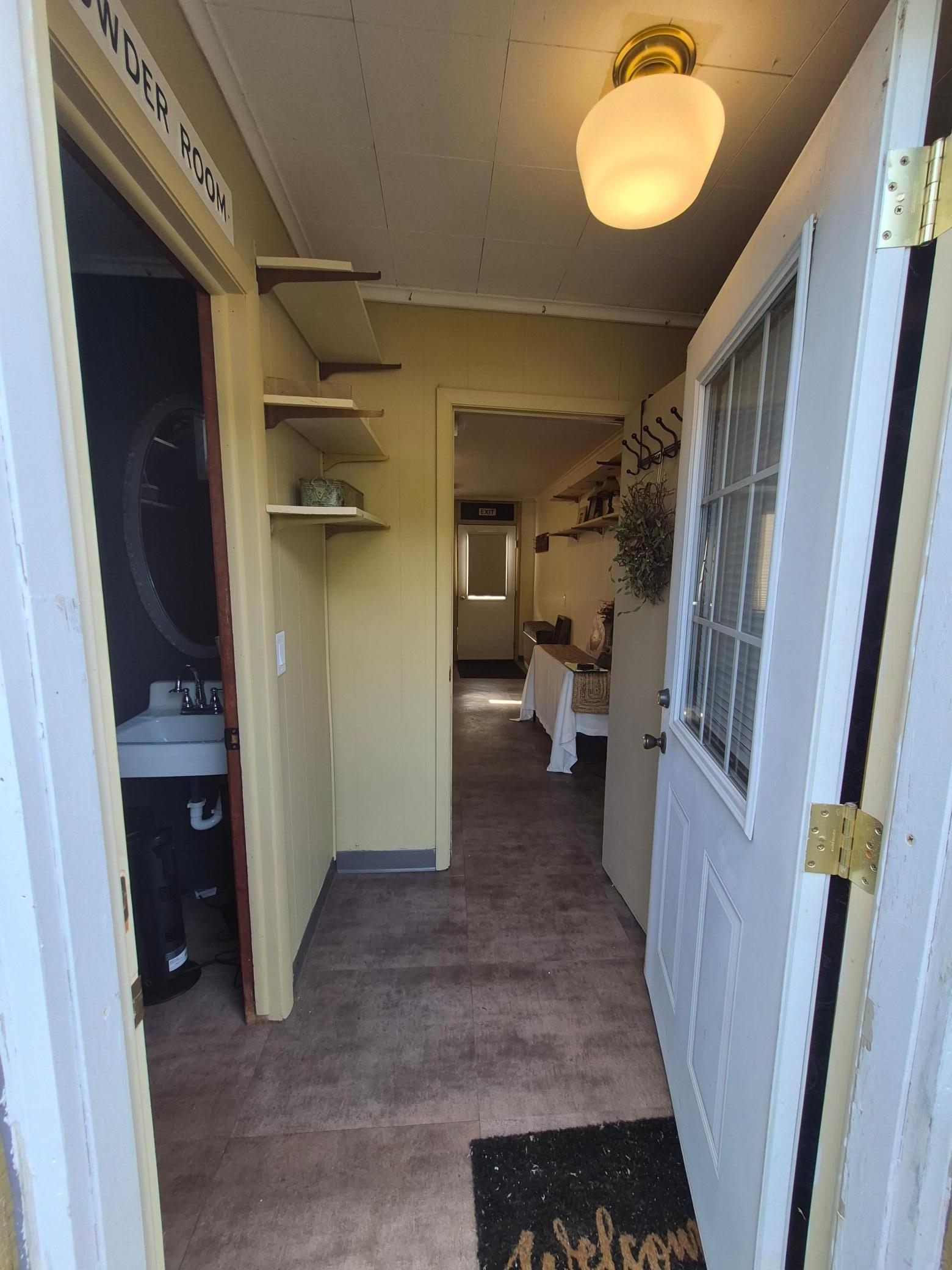 main property photo 6