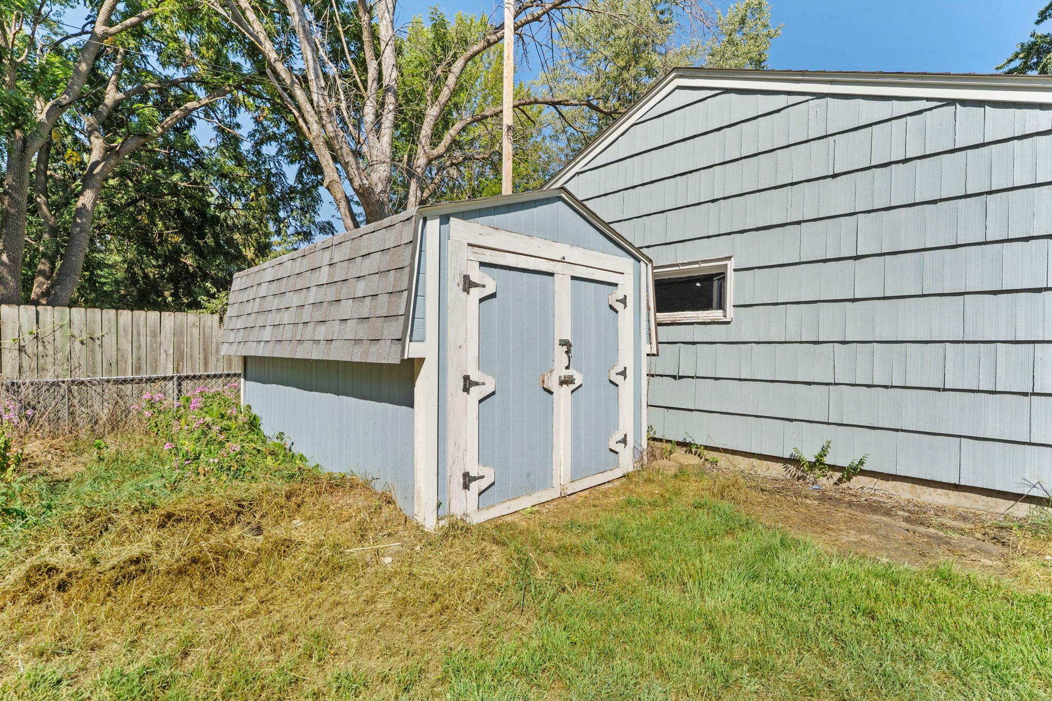 main property photo 41