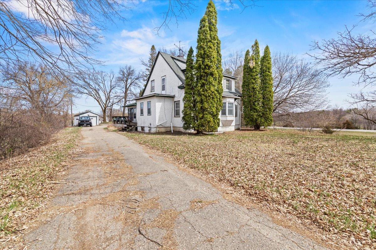 main property photo 11