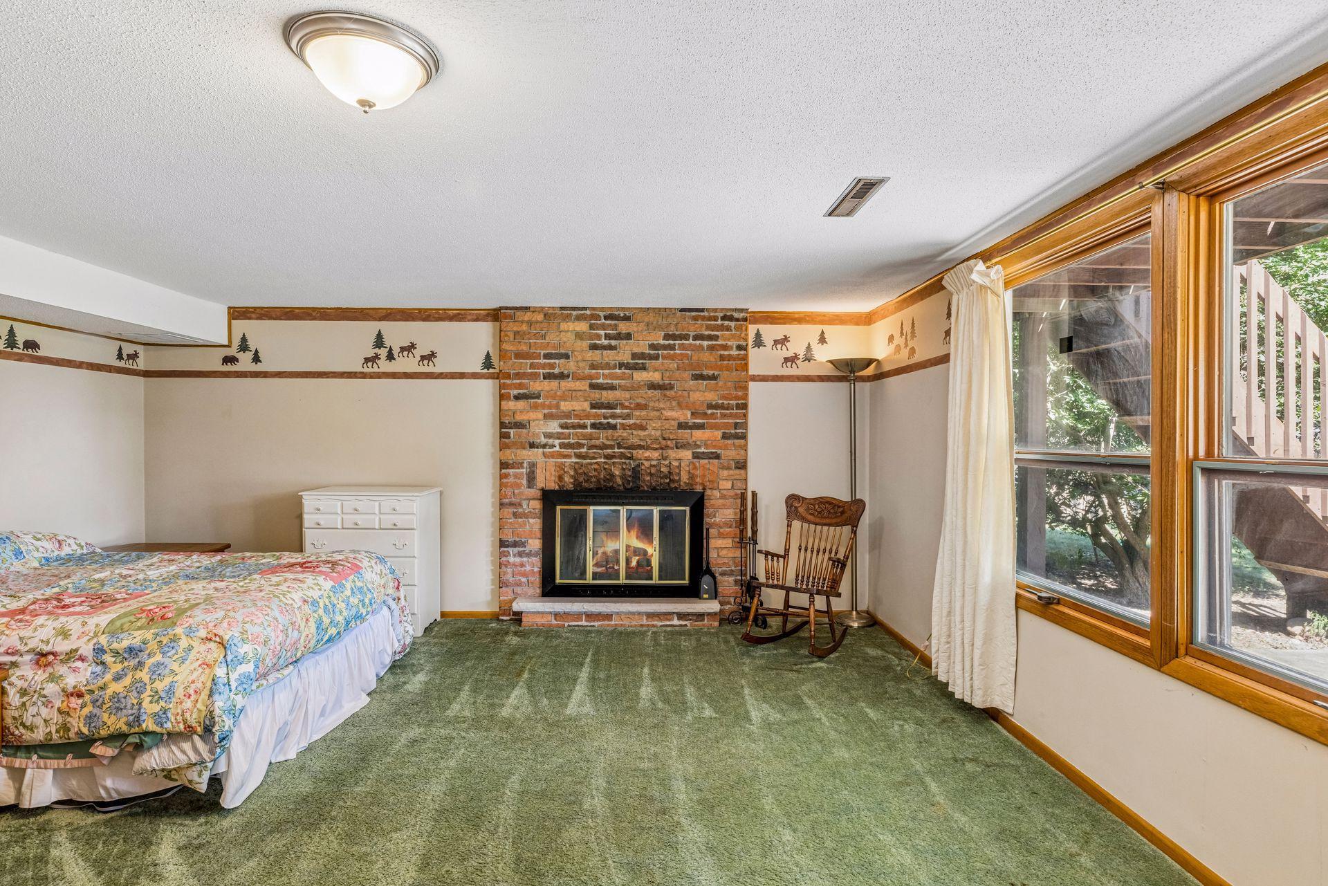 main property photo 28