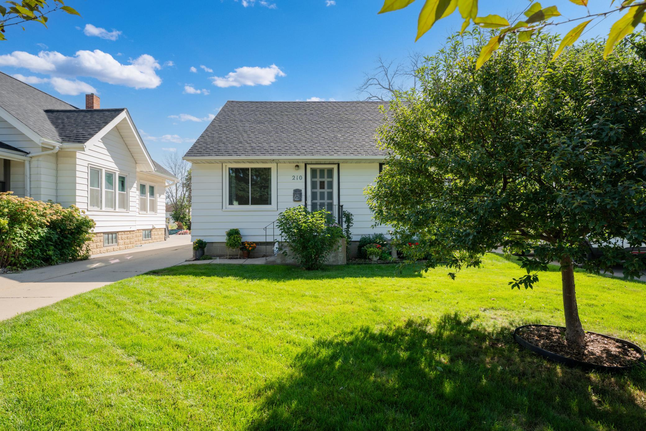 main property photo 31