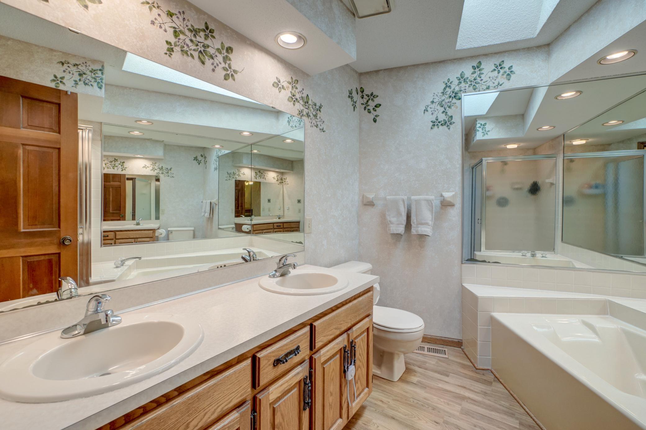 main property photo 20