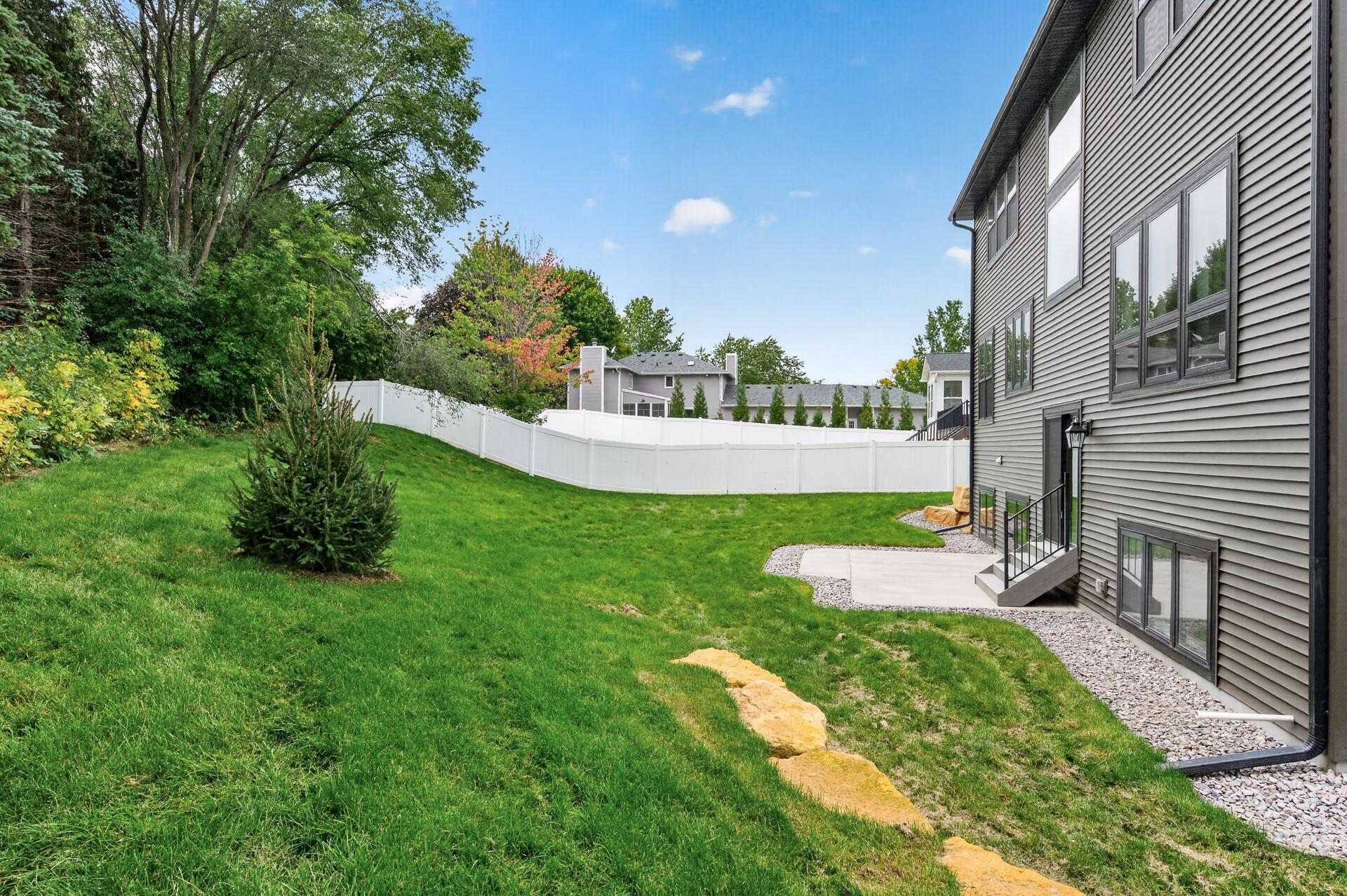 main property photo 76