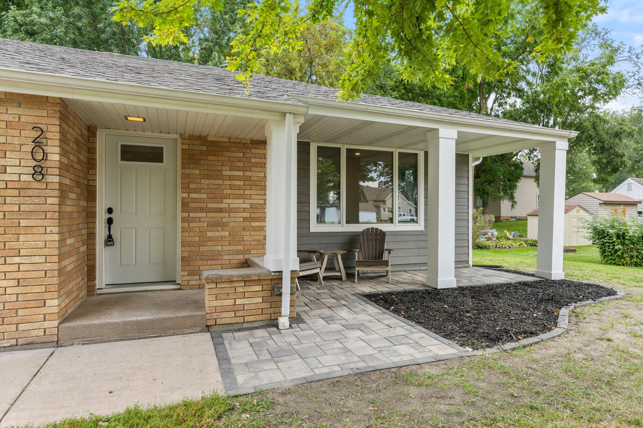 main property photo 10