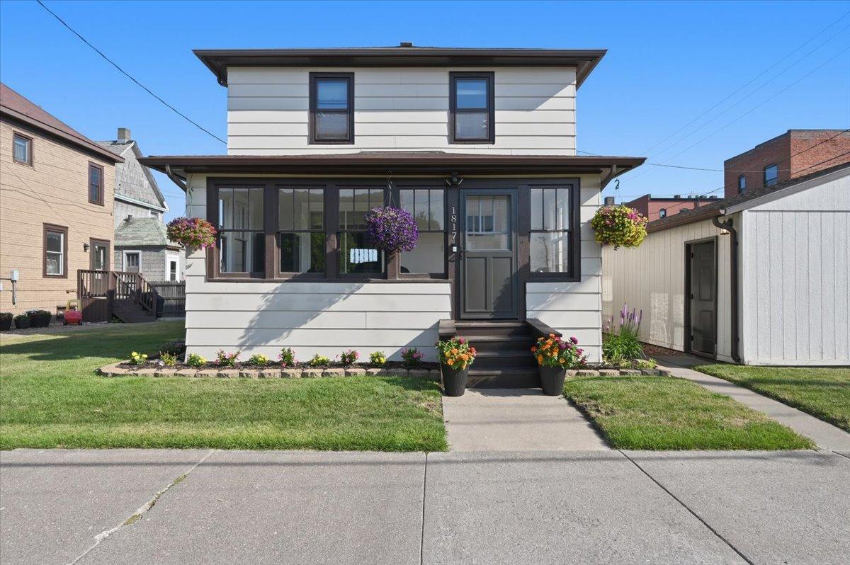 main property photo 0