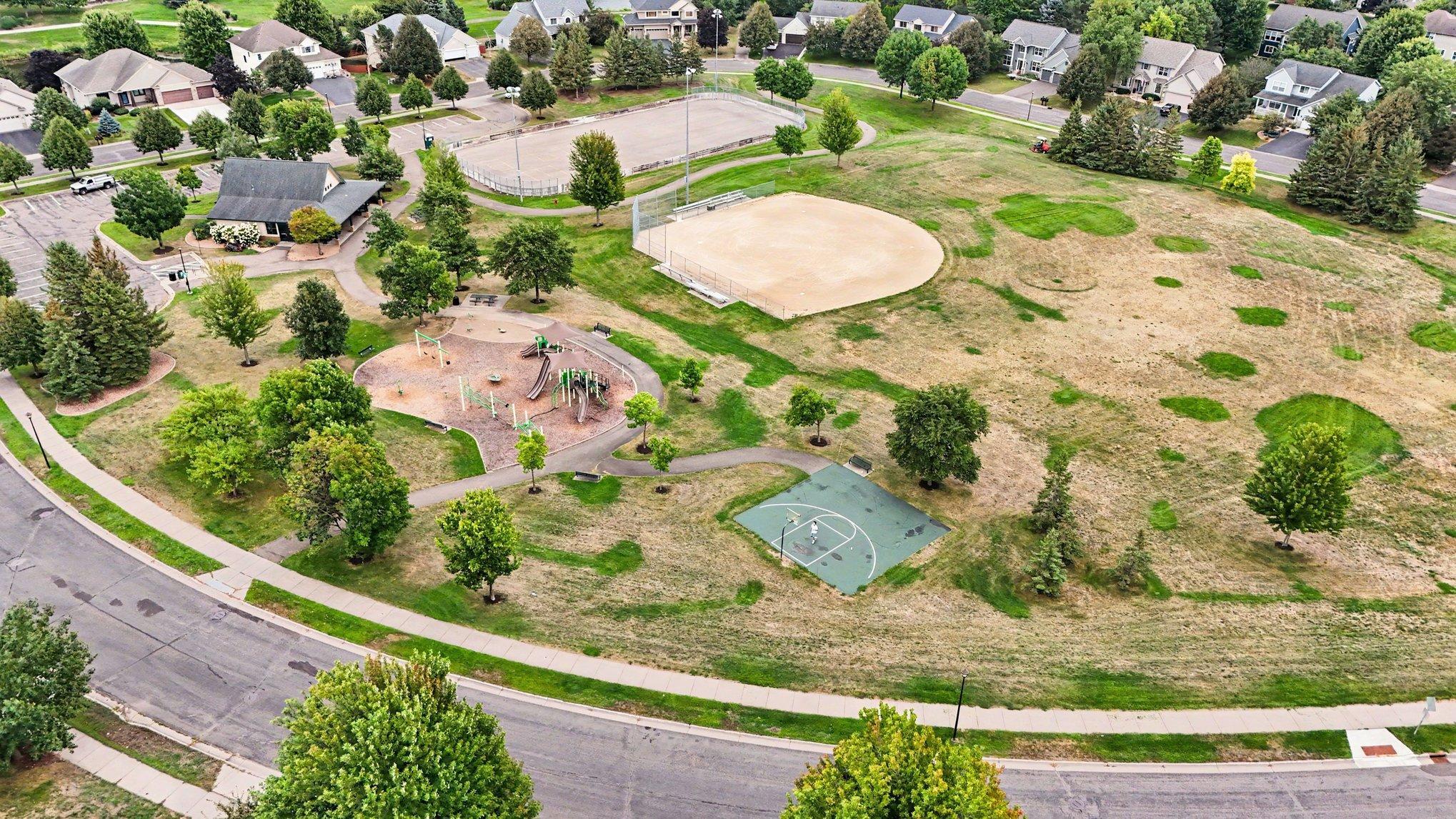 main property photo 32