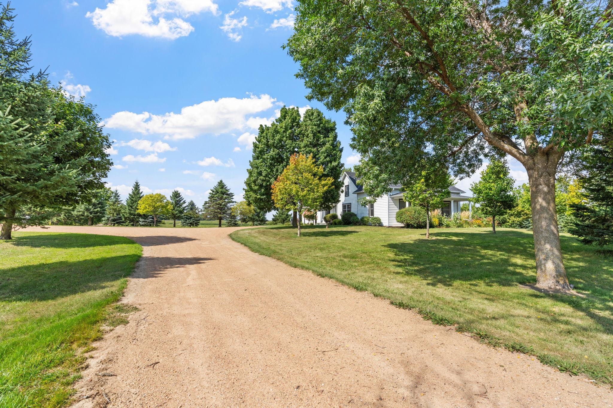 main property photo 5