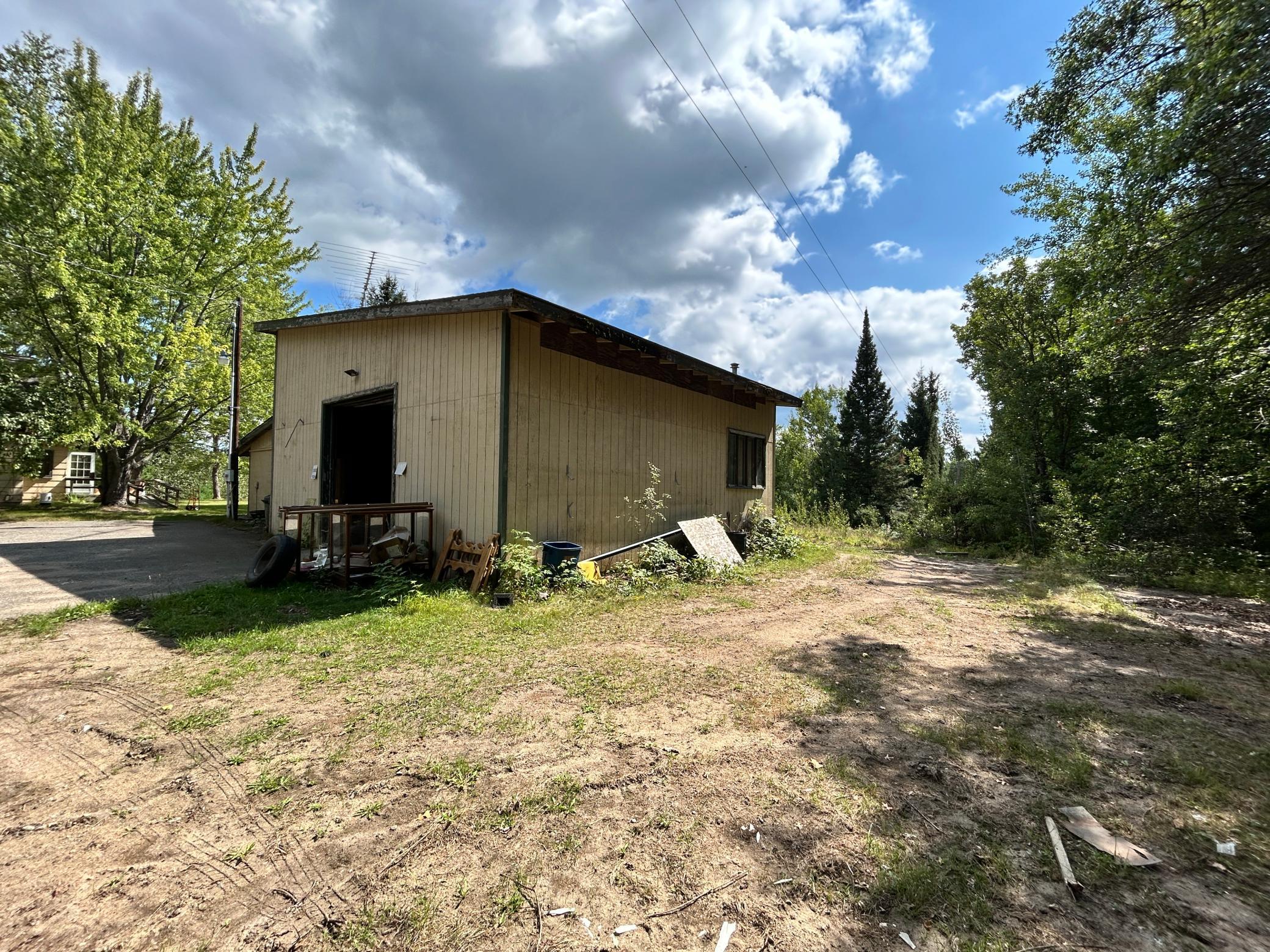 main property photo 38