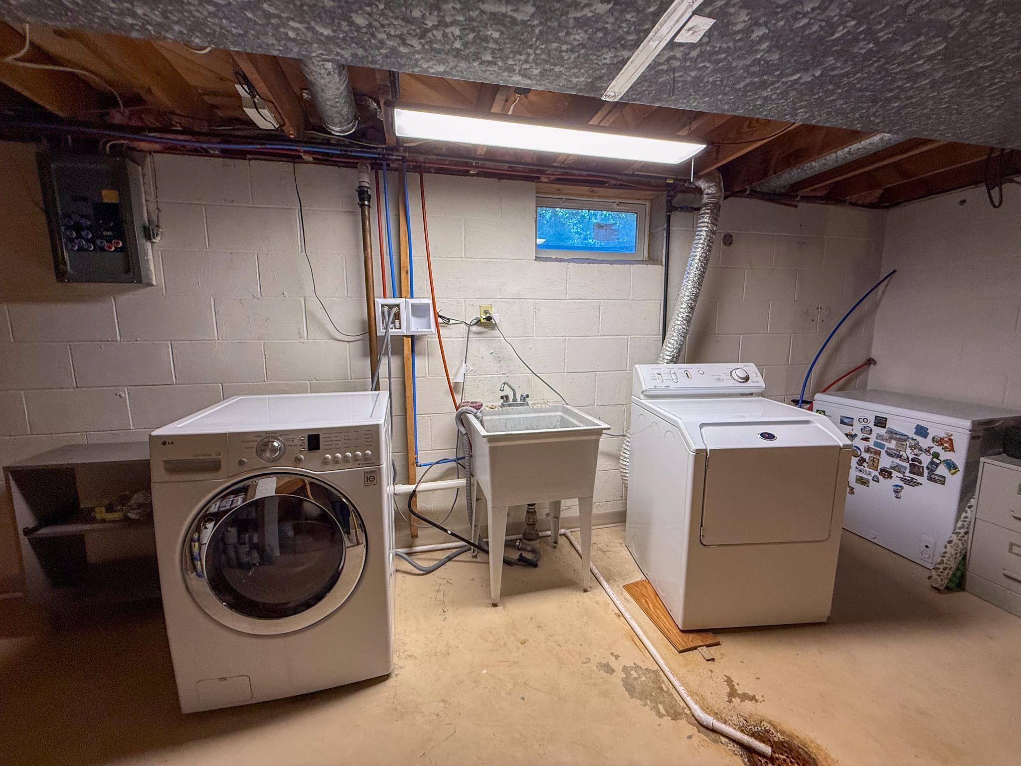 main property photo 19