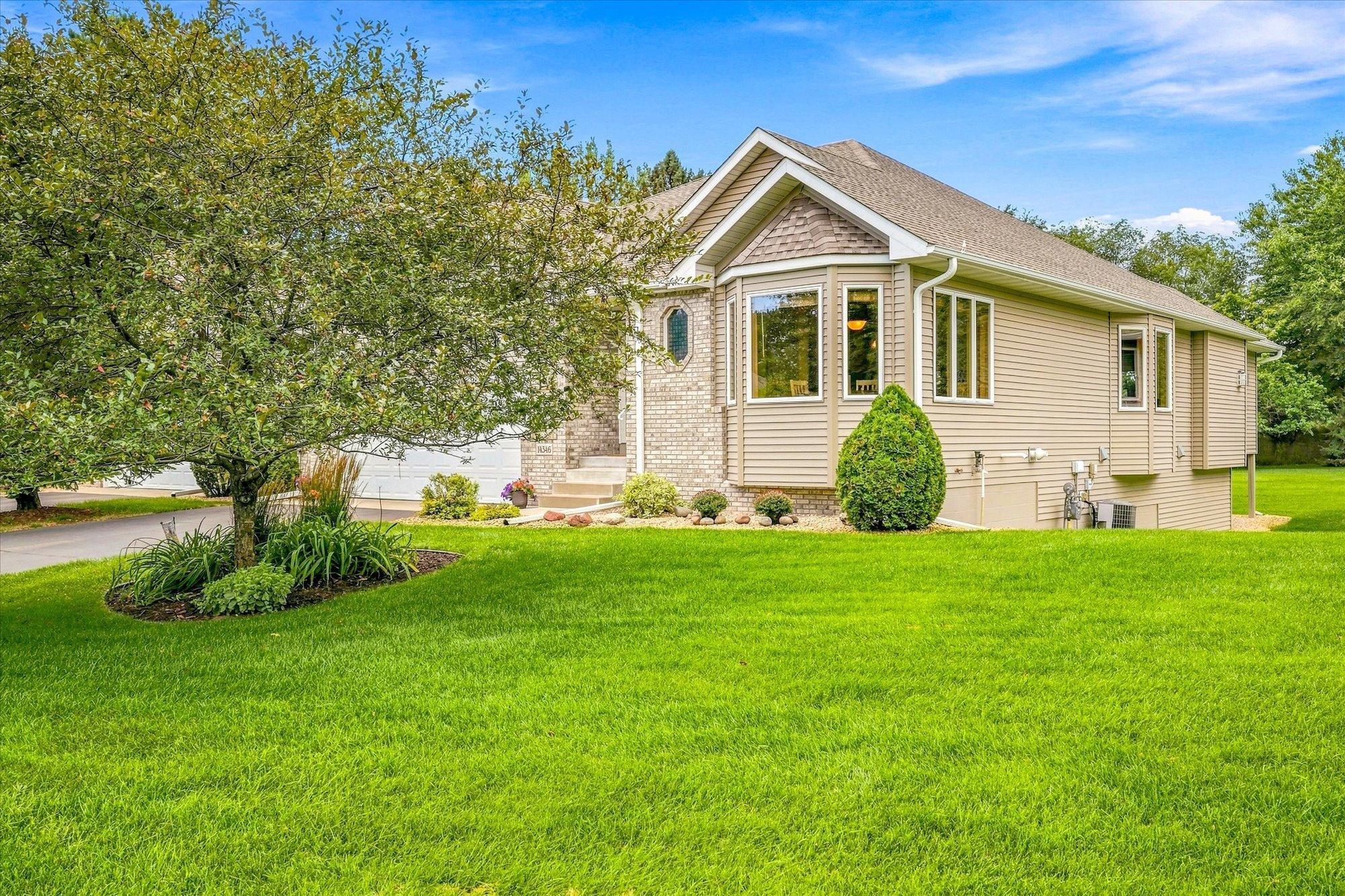 main property photo 0