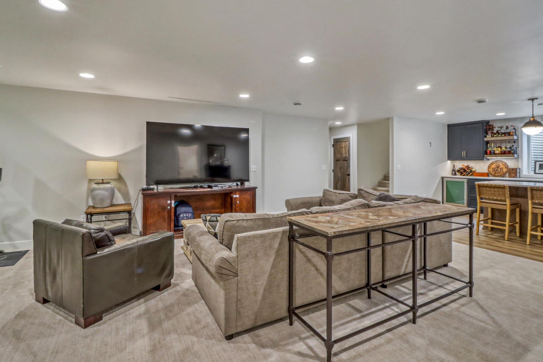 main property photo 62