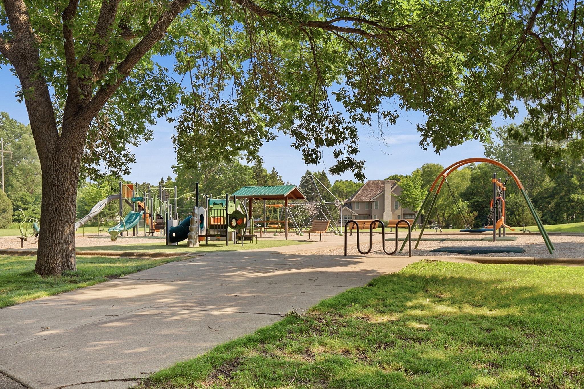 main property photo 33