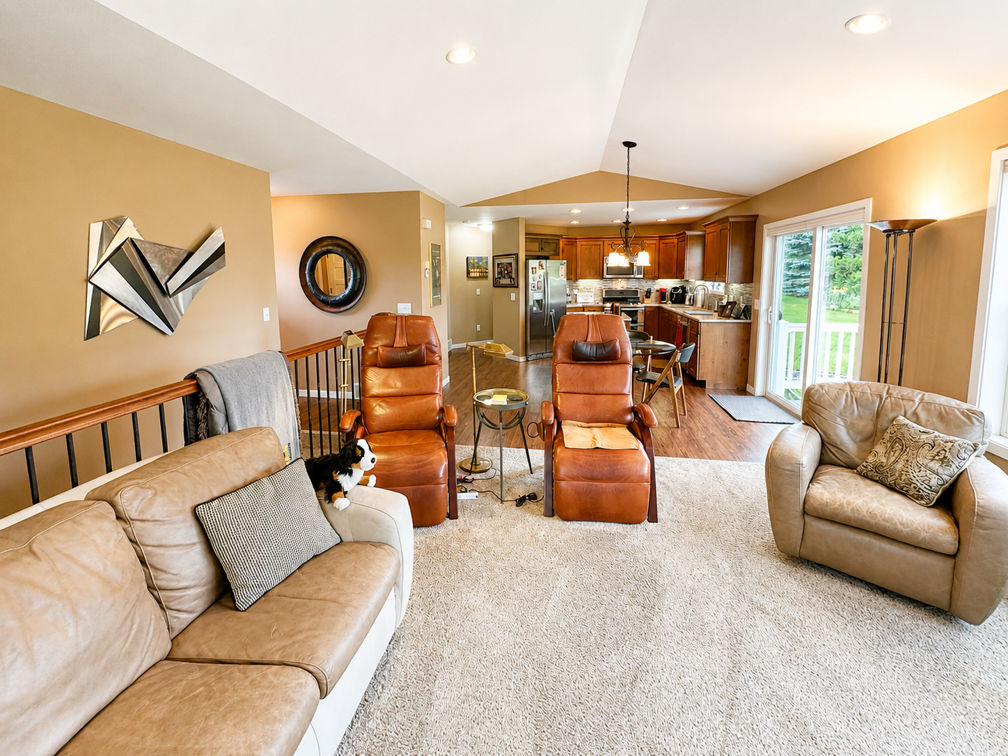 main property photo 16