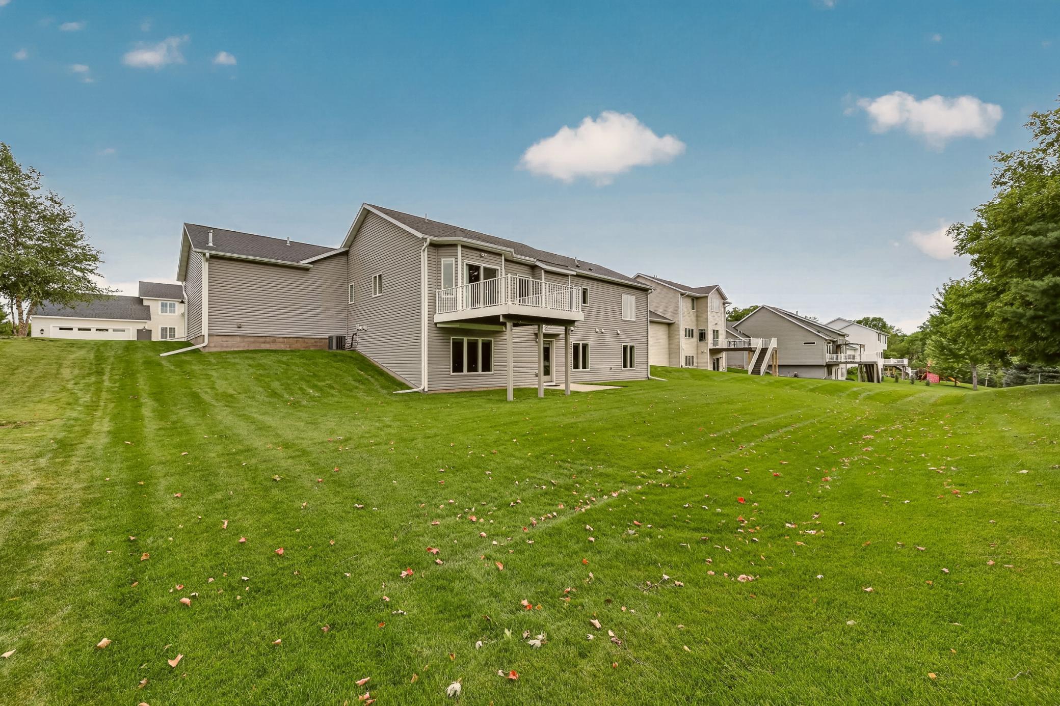 main property photo 30
