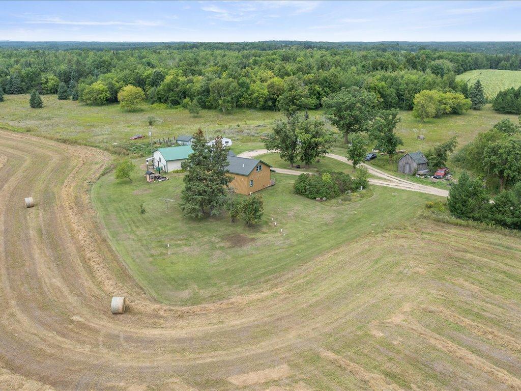 main property photo 41