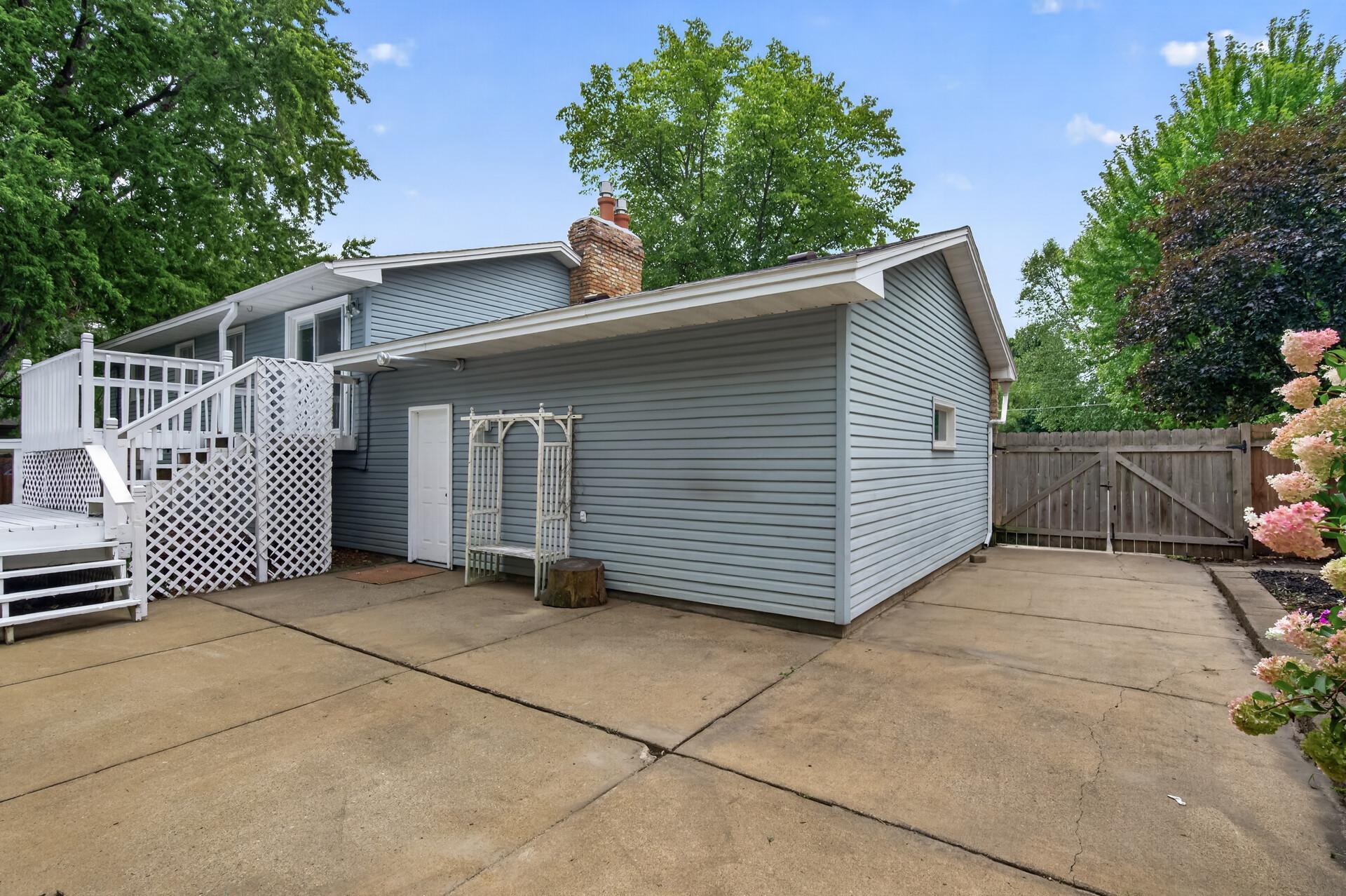 main property photo 44