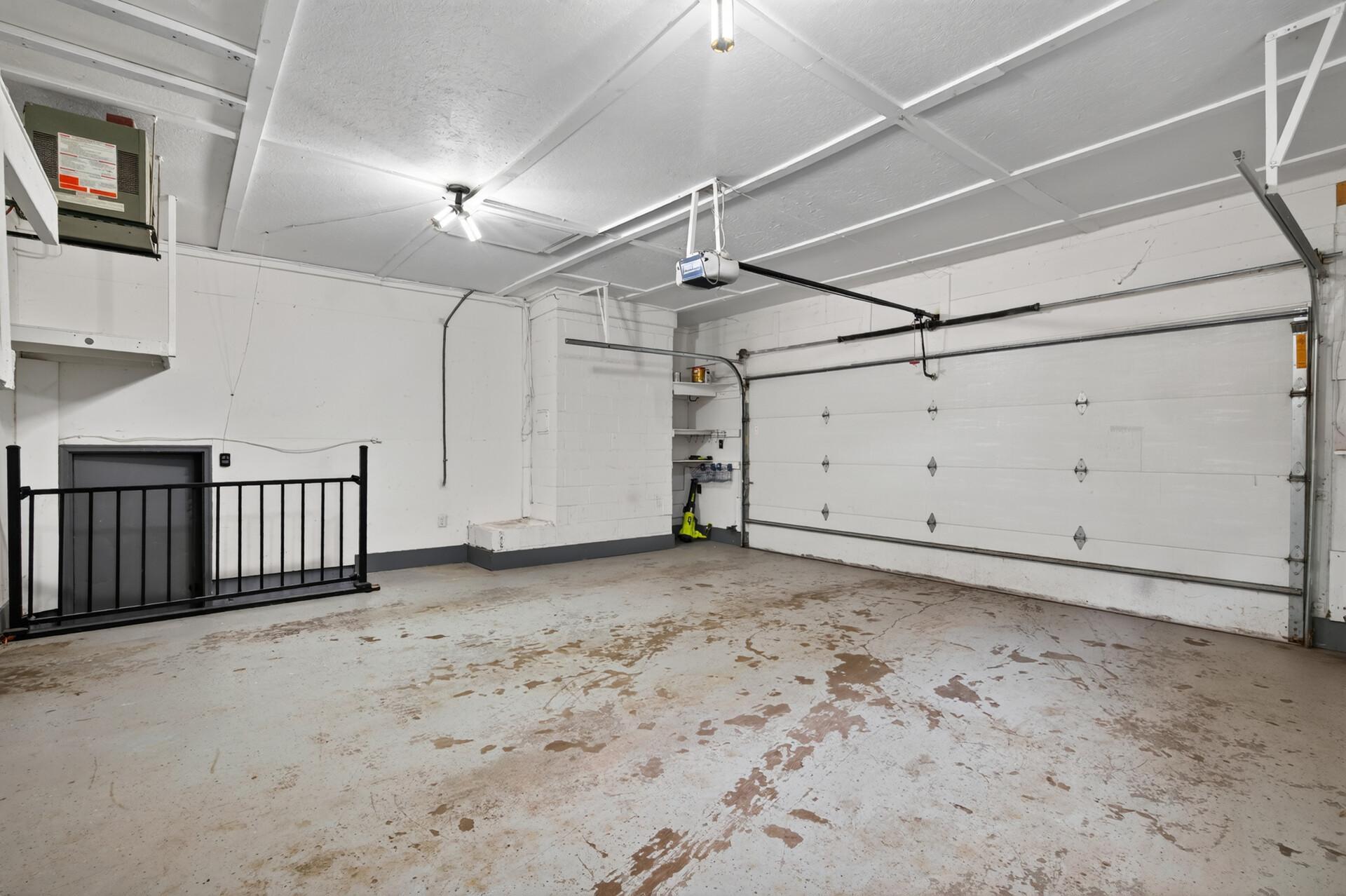 main property photo 50