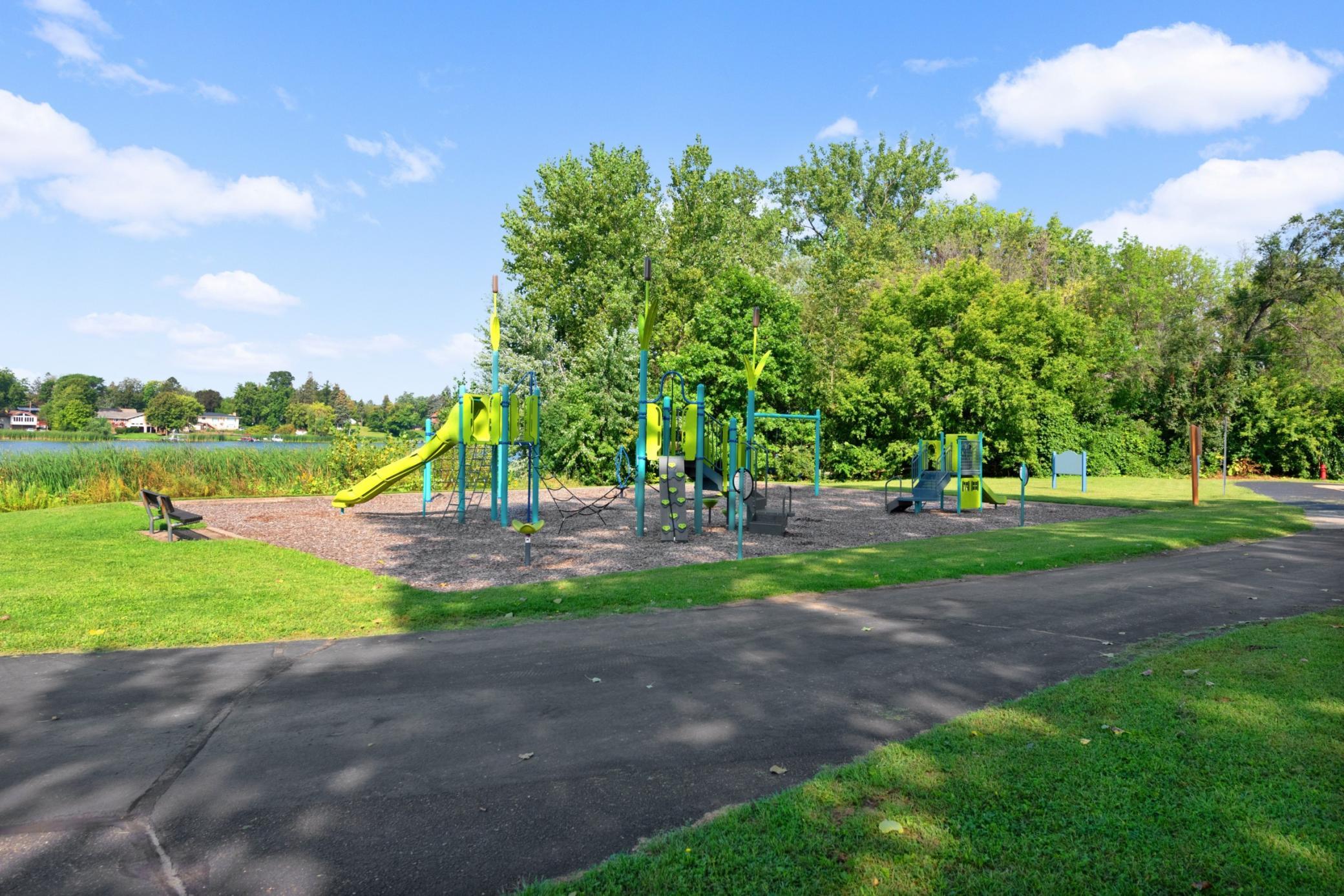 main property photo 33