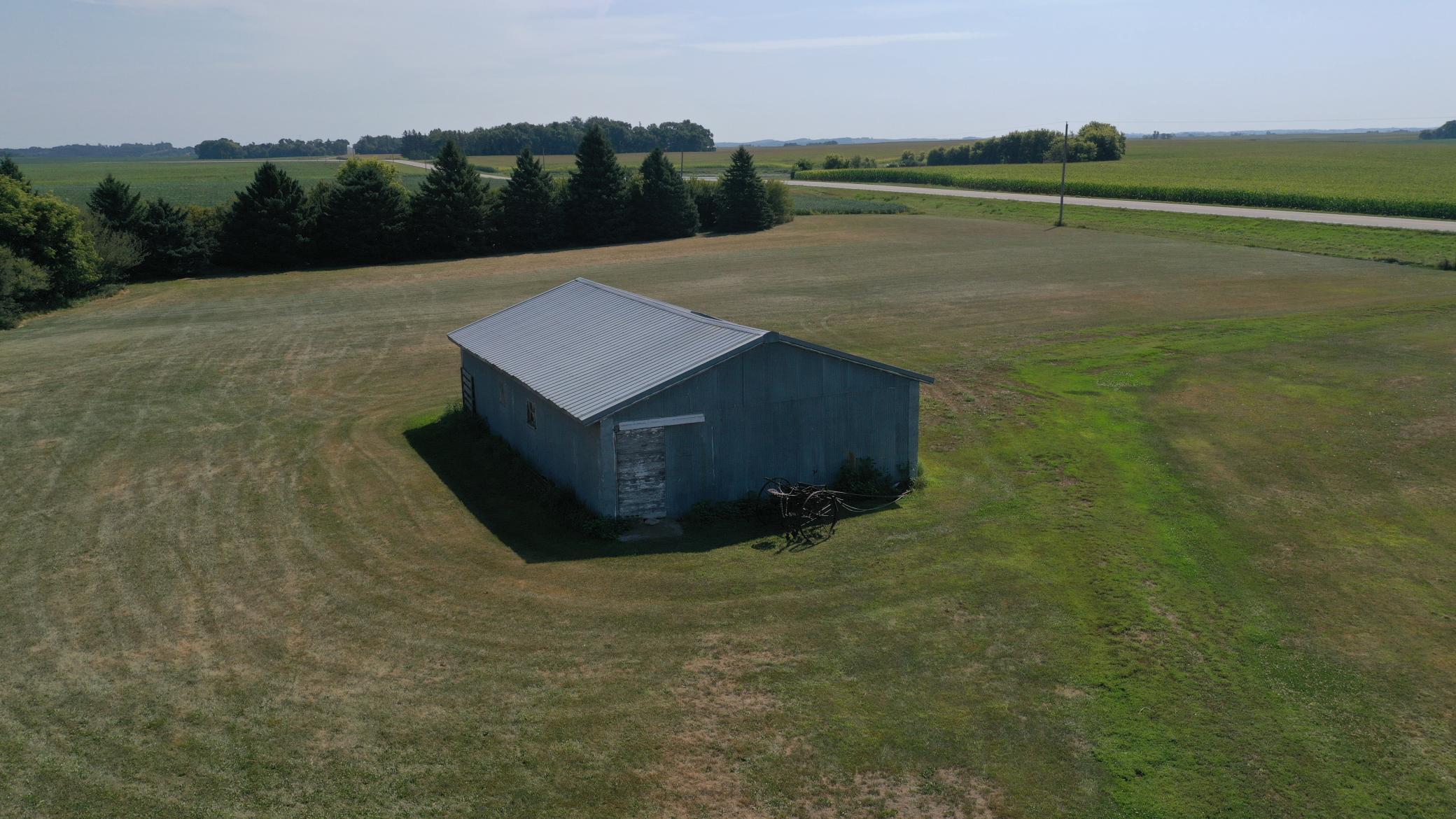 main property photo 34