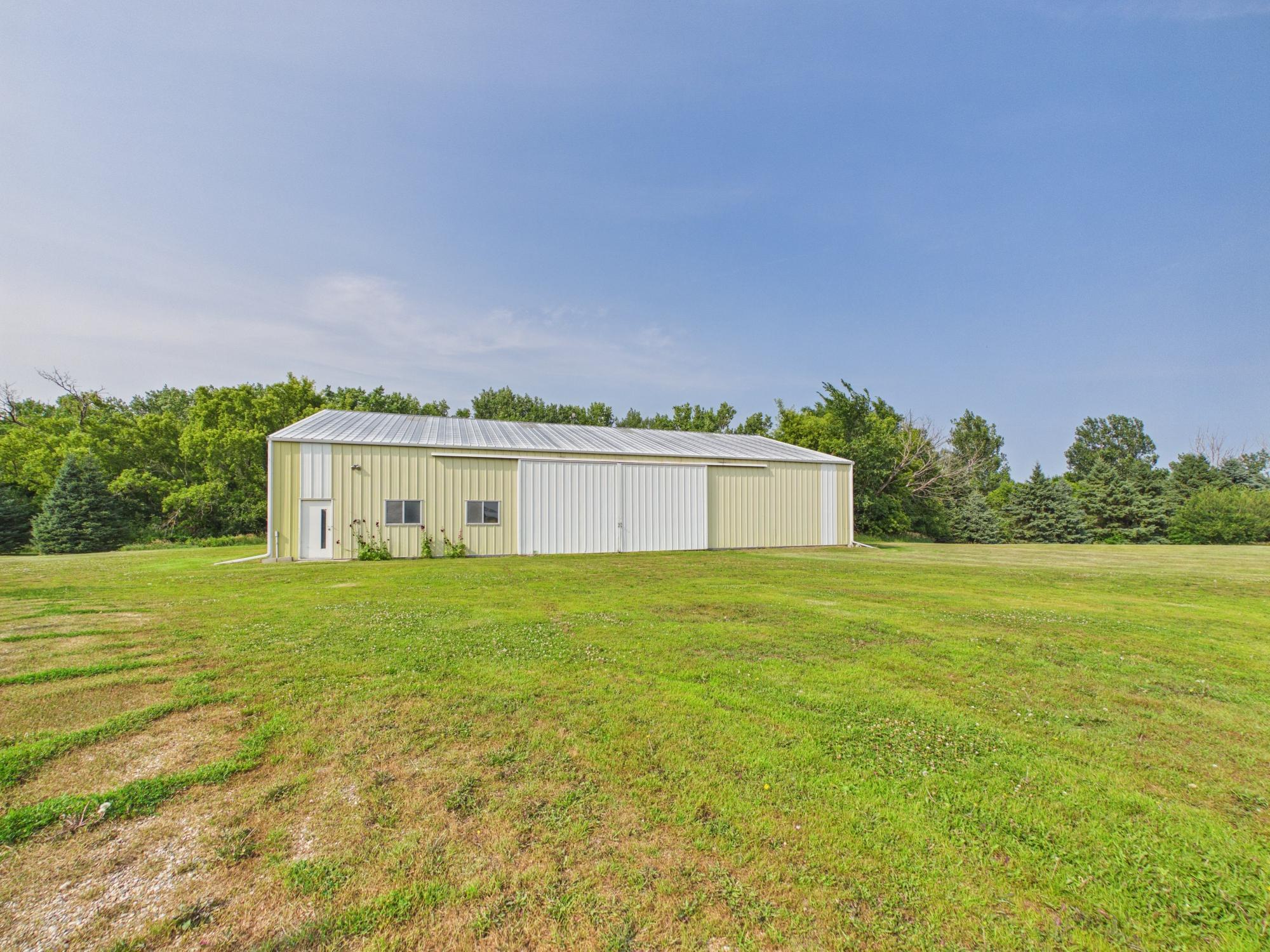 main property photo 41